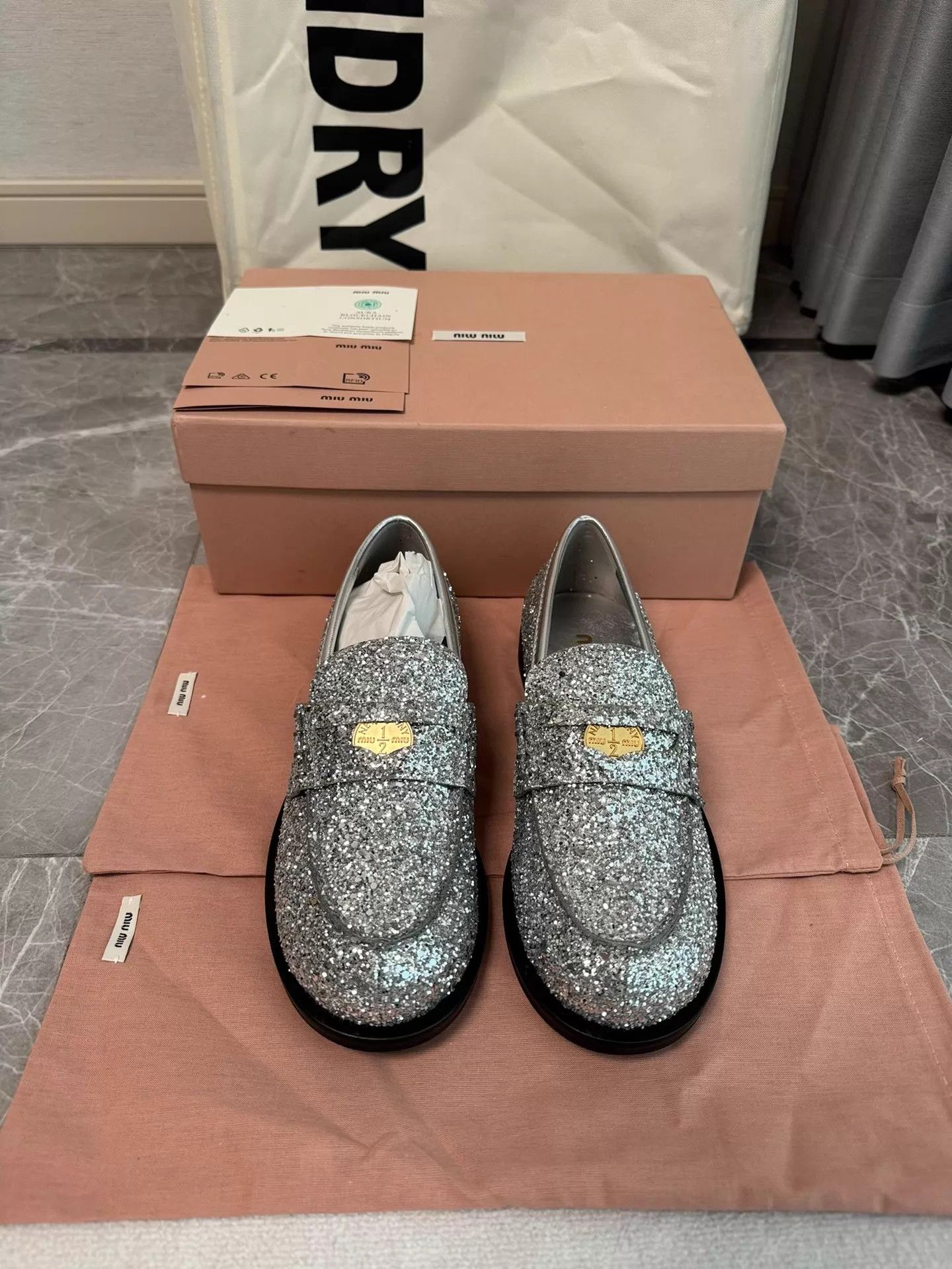 Miu Miu Miu Miu Penny Loafer Silver Sequin 36 Size US 5.5 / IT 35.5 - 2 Thumbnail