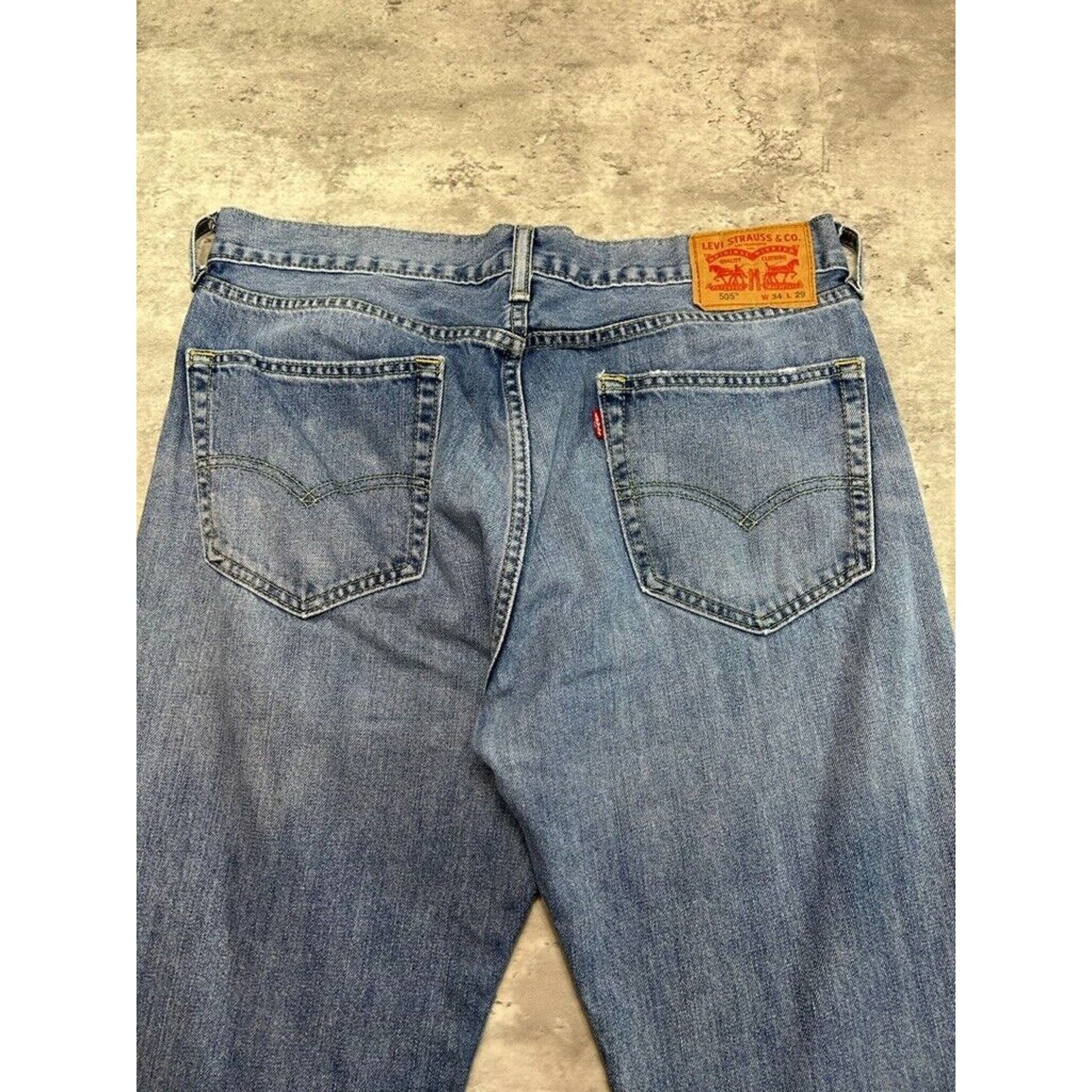 Levi's Vintage Levis 505 Medium Wash Denim Pants Size 35 Blue Size US 35 - 7 Thumbnail