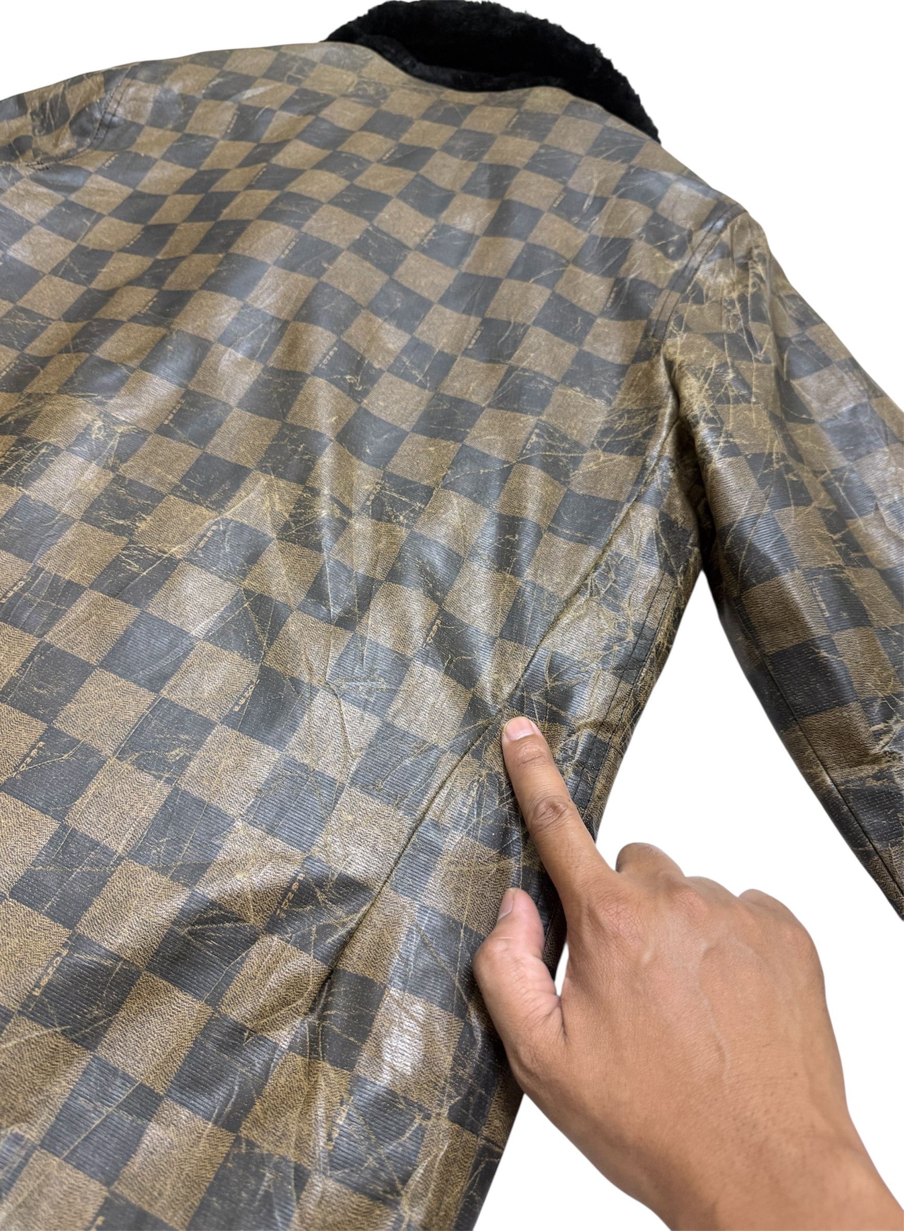 Fendi Fendi Monogram Shearling Distressed Jacket Size US S / EU 44-46 / 1 - 16 Thumbnail