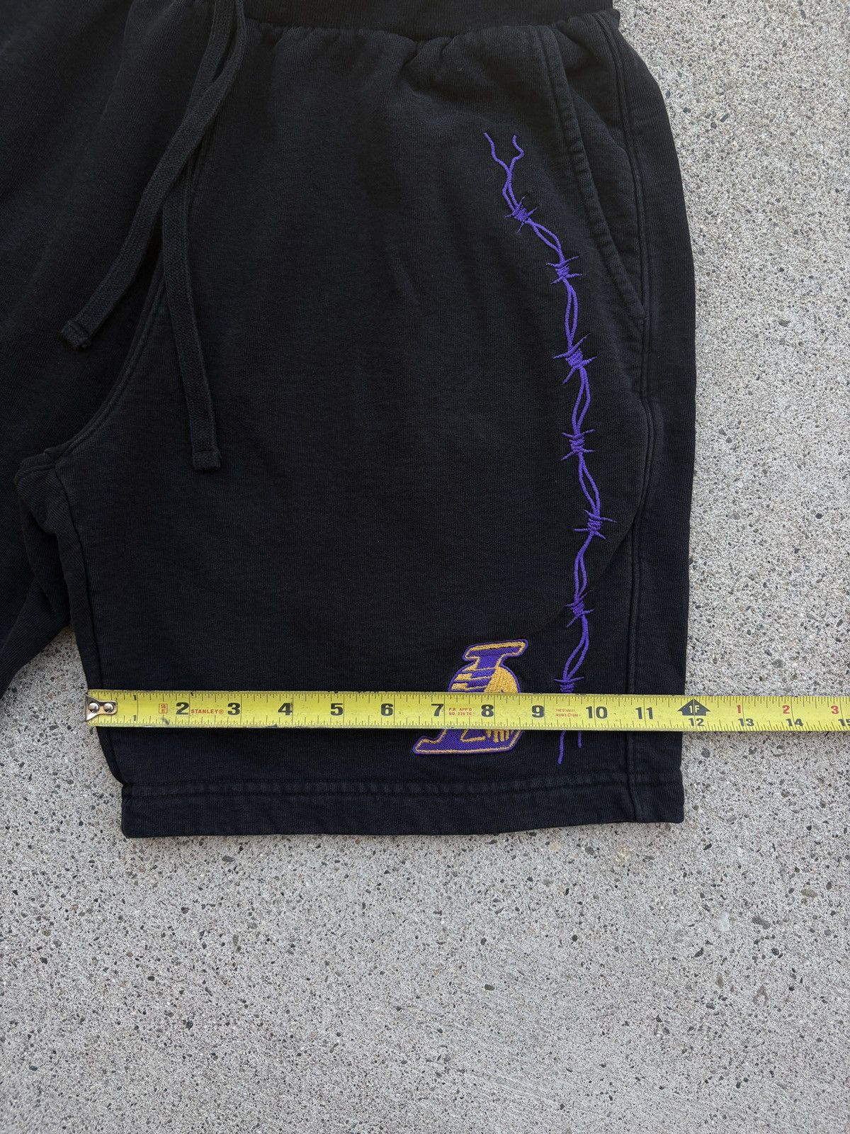 NBA × Warren Lotas 2022 Warren Lotas Los Angeles Lakers Sweat Shorts Size S Size US 30 / EU 46 - 6 Thumbnail