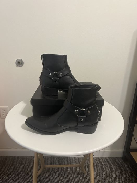 Ysl wyatt hot sale boot alternative