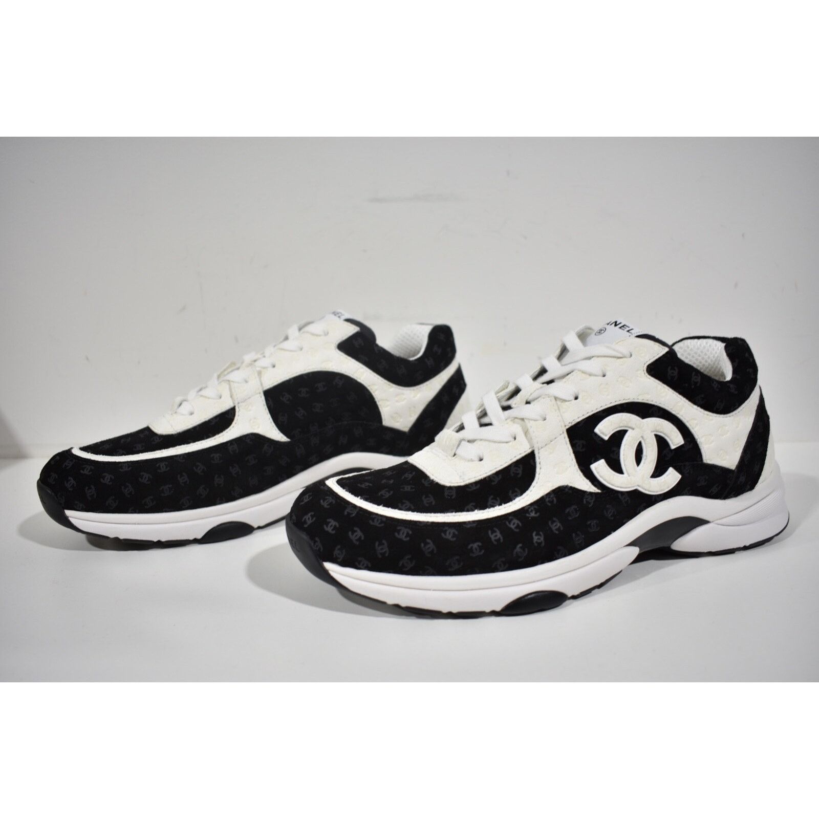 Chanel Chanel 22A Logo Low Top Lace Up Trainer Sneaker 45 12 Size US 12 / EU 45 - 9 Thumbnail