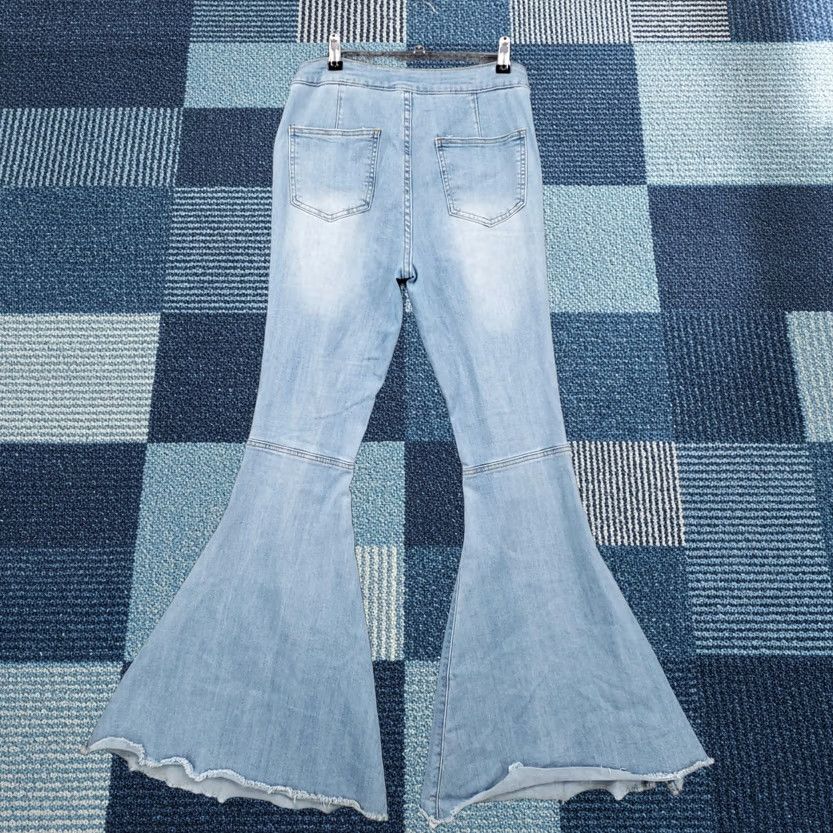 Vintage Rue21 Jeans Womens 7 Junior Blue Flare Bell Bottom Ripped Light Wash Stretch Y2K Jeans Size 28" / US 6 / IT 42 - 1 Thumbnail
