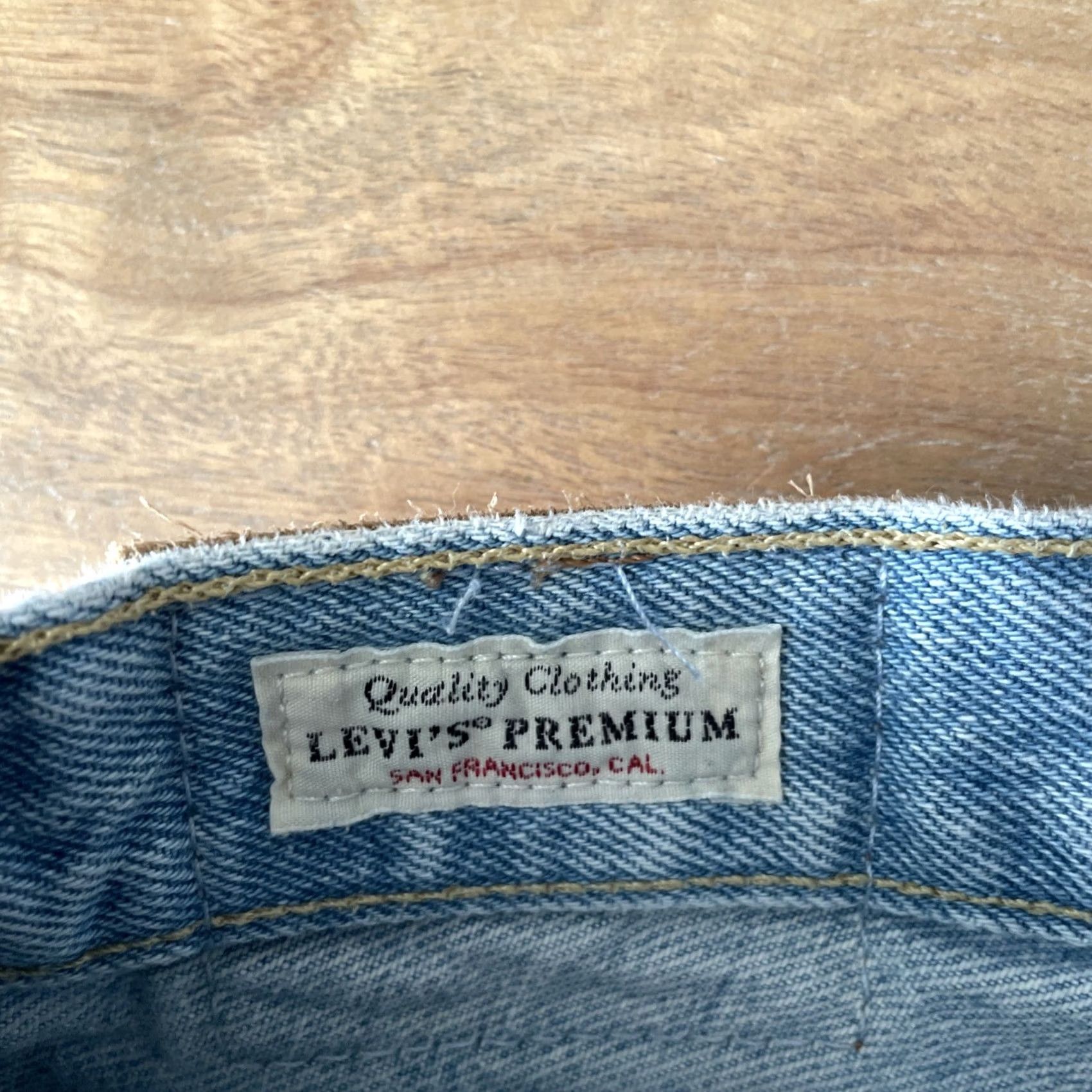 Levi's Levi’s 501 Cut Off Shorts Women 28 Denim Light Blue High Rise 5-Pocket Casual Vintage Modern 90s Cowgirl Size 28" / US 6 / IT 42 - 4 Thumbnail