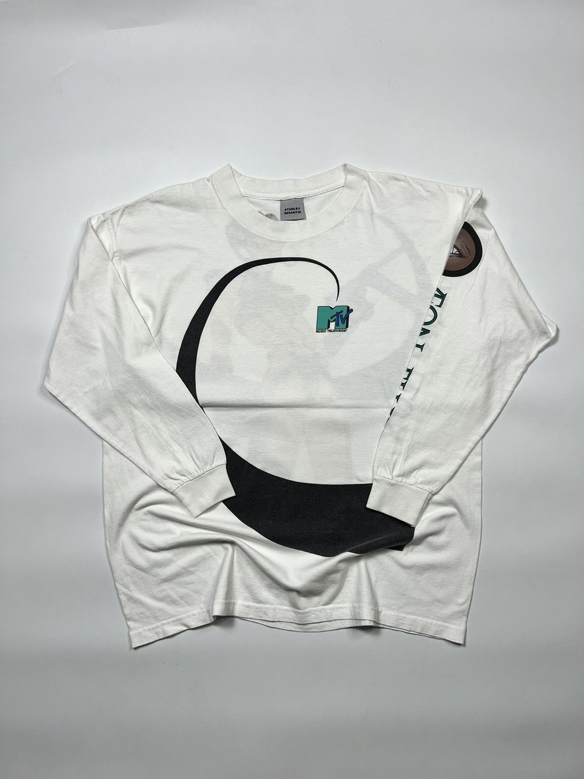 Anime × Mtv × Vintage RARE Vintage 90s AEON FLUX Long Sleeve Shirt Size US XL / EU 56 / 4 - 6 Thumbnail