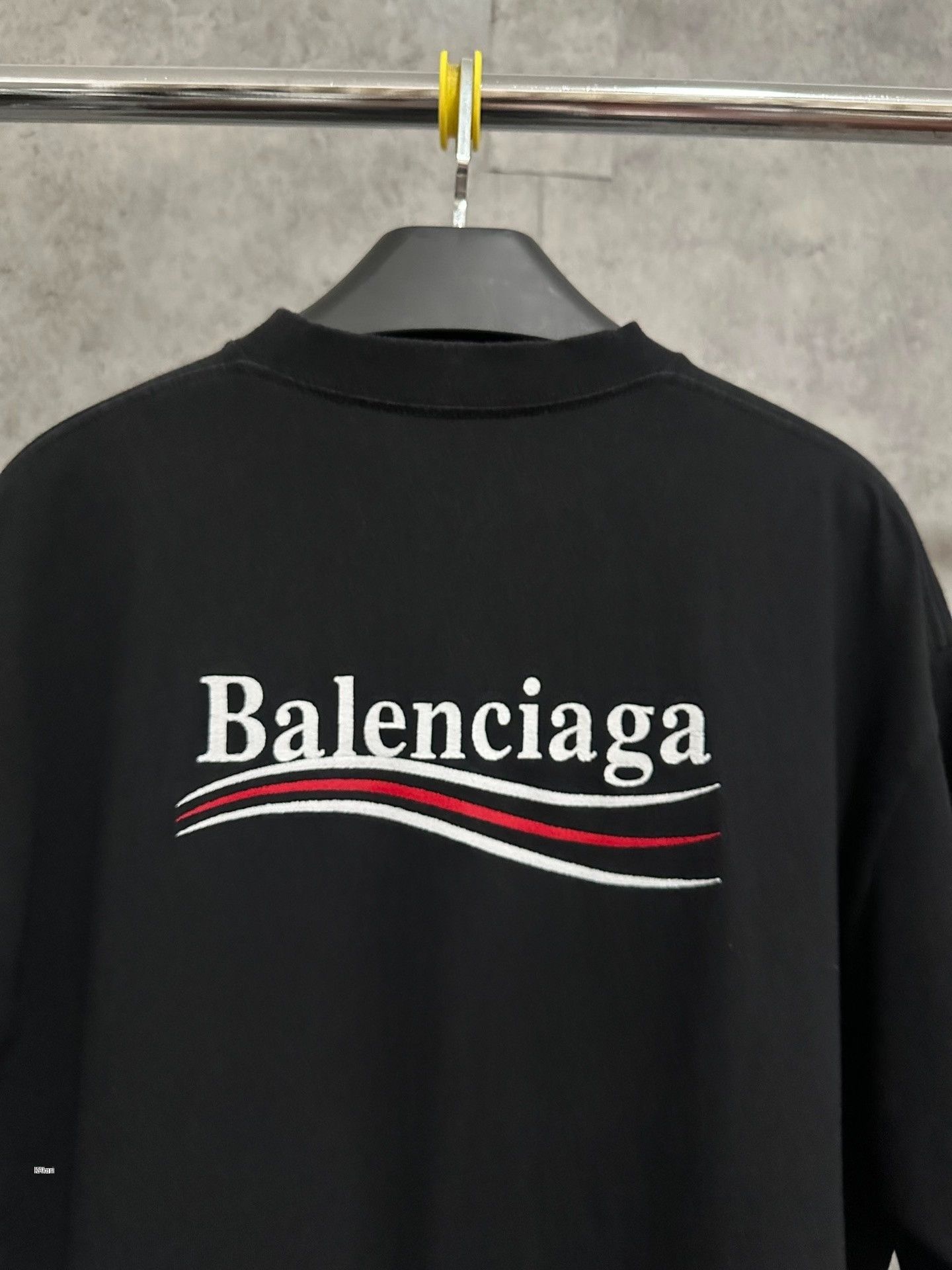 Balenciaga Balenciaga Cola Wave Embroidered Logo T-Shirt Size US S / EU 44-46 / 1 - 5 Thumbnail