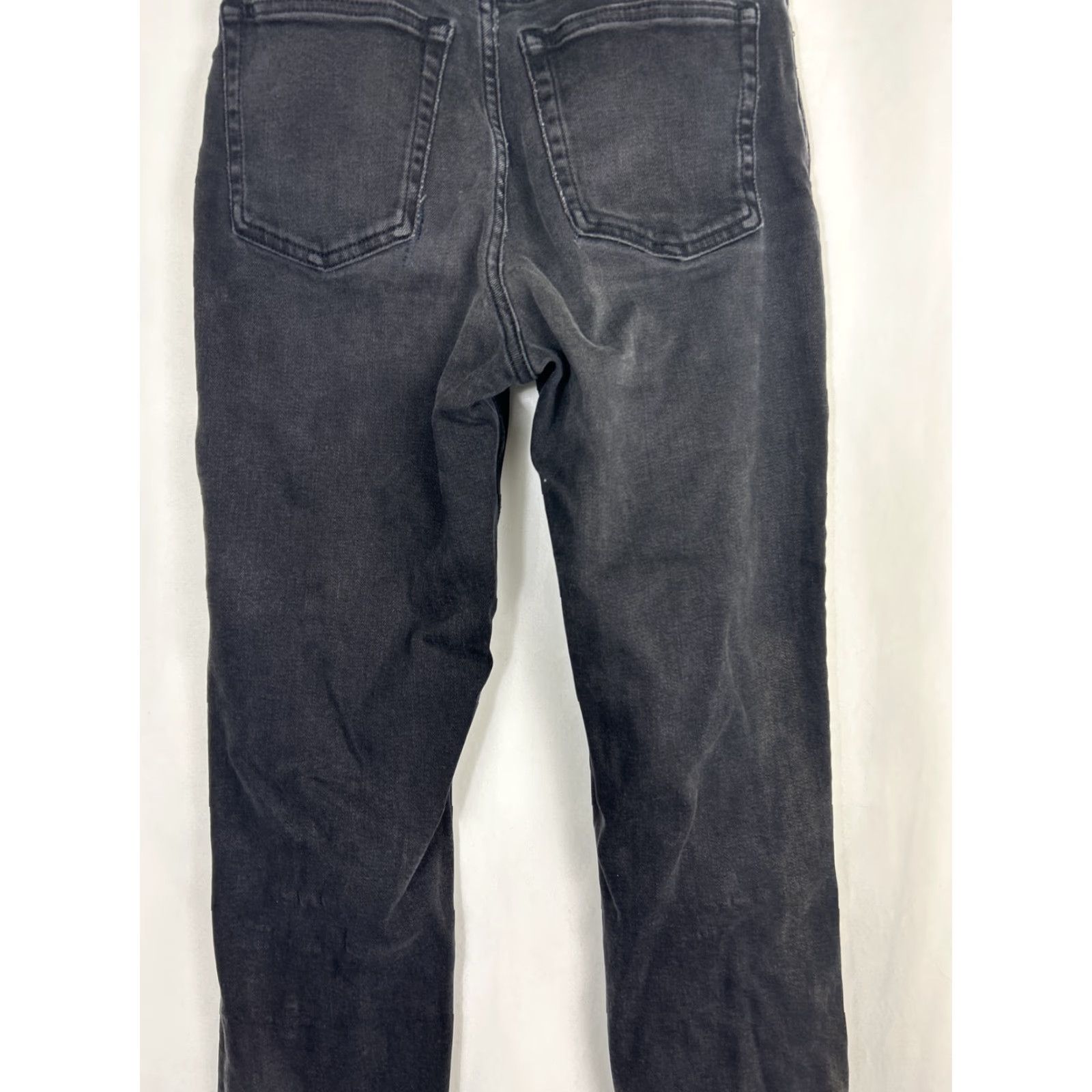 Everlane Everlane High Rise Slim Straight Cigarette Ankle Jean Washed Black 25 26x27 Women Jeans Slim Mid Black 27 Inseam Reg Size 42" / US 20 - 7 Thumbnail