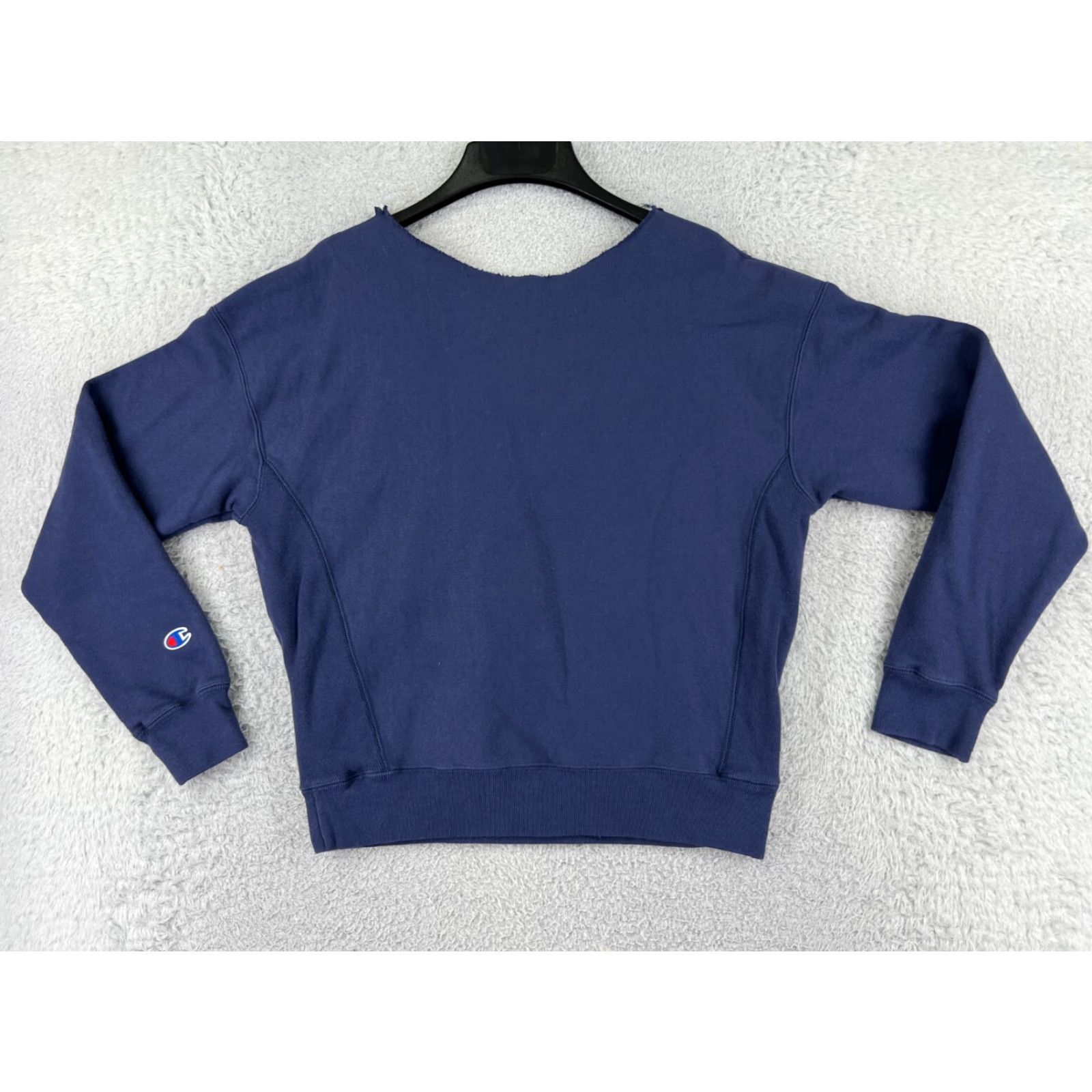 Champion VINTAGE Champion Sweater Womens Adult Medium Blue Cotton Blend Crew Neck 80s Size M / US 6-8 / IT 42-44 - 2 Thumbnail