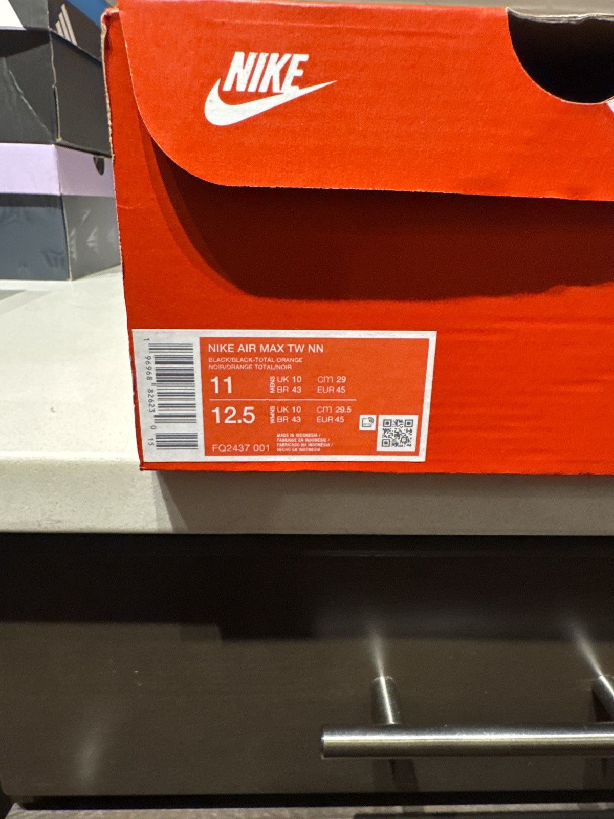 Nike Nike Air Max TW NN Size US 11 / EU 44 - 7 Thumbnail