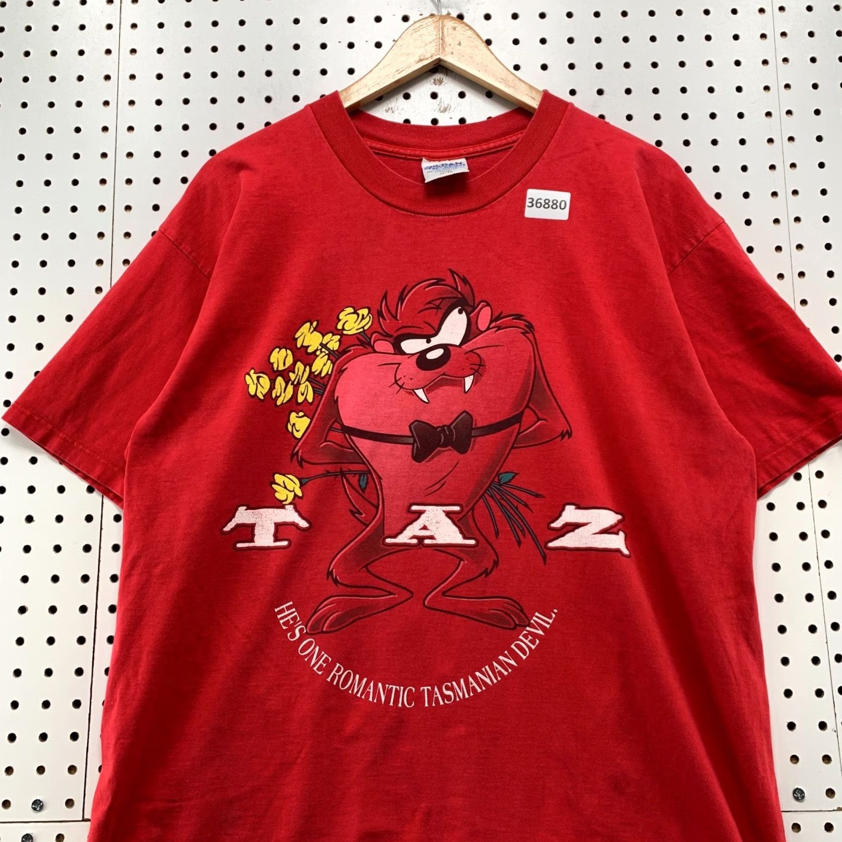 Gildan VINTAGE 90s Taz Tasmanian Devil Love Shirt Mens XL Red Graphic Size US XL / EU 56 / 4 - 7 Thumbnail