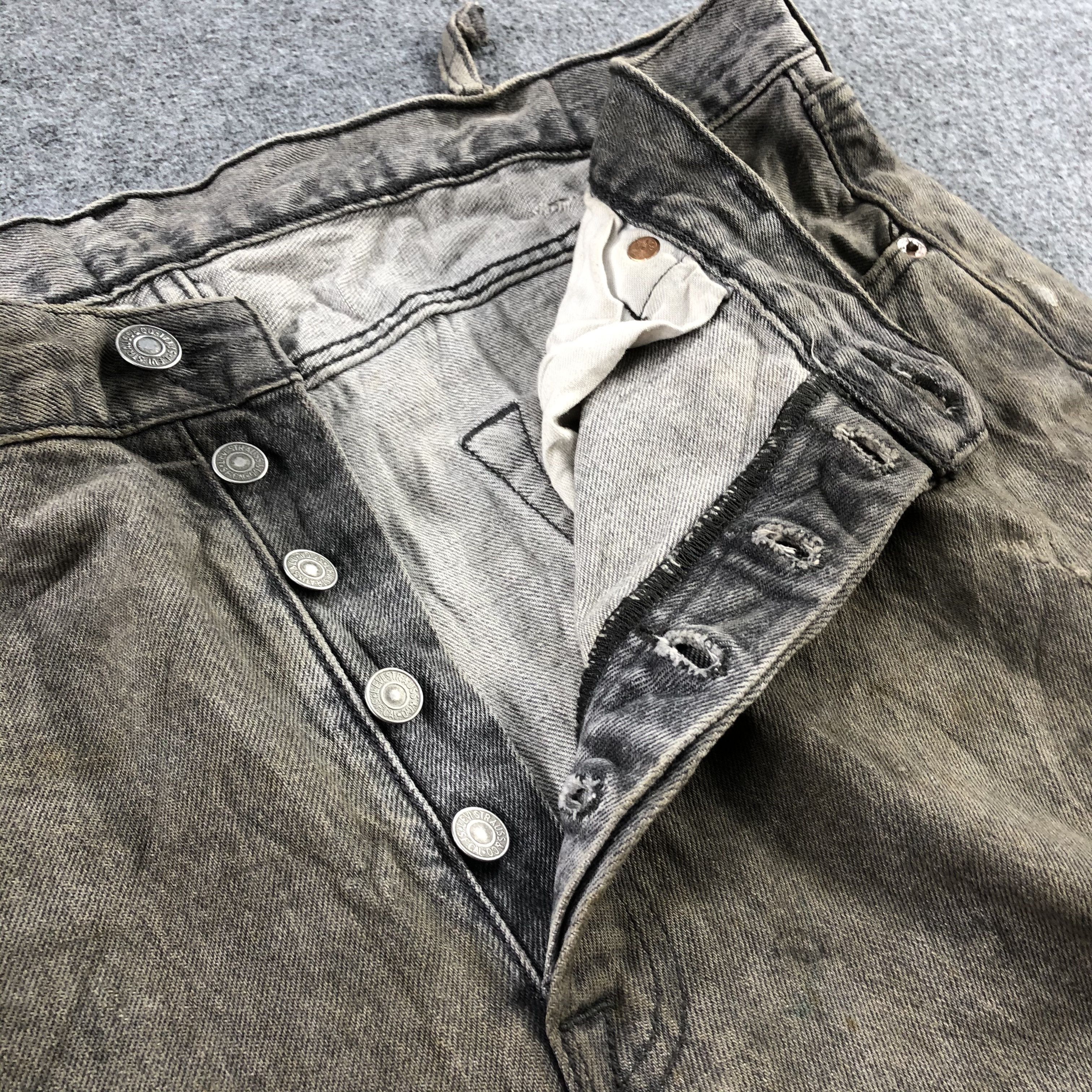 Levi's Vintage Levis 501 Jeans-J2267 Size US 39 - 11 Thumbnail