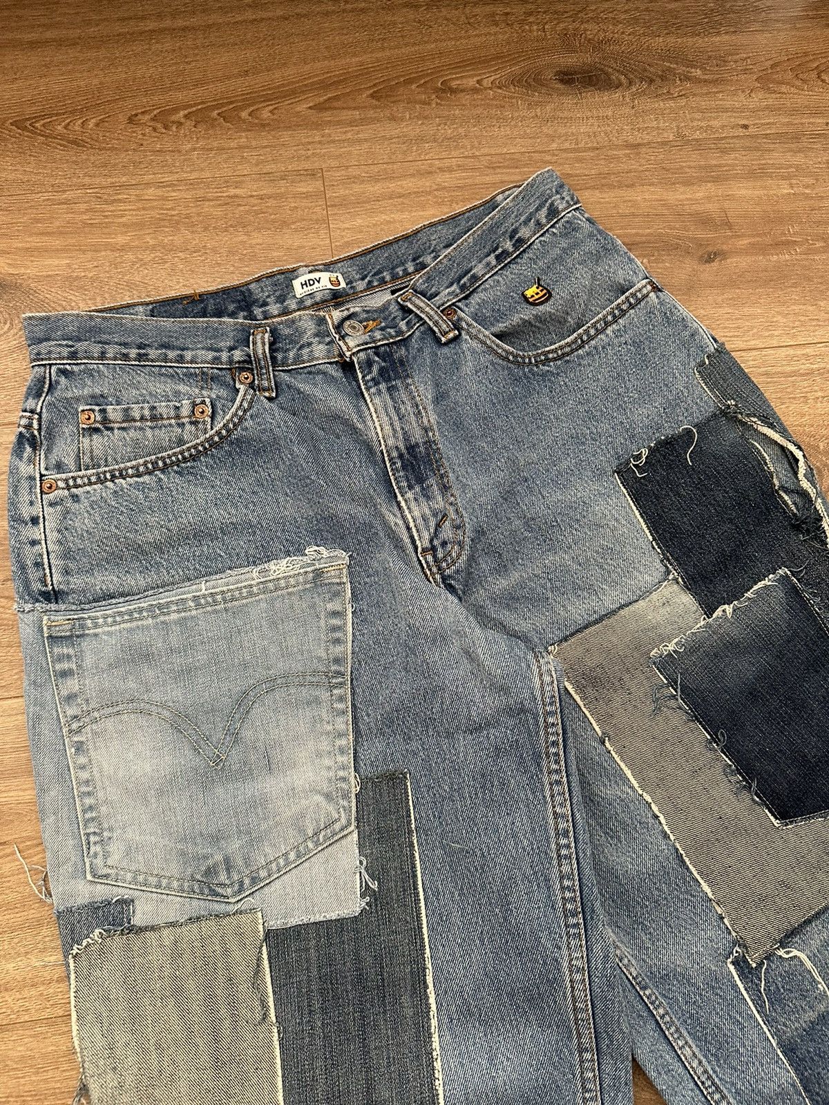 Levi's 🔥VINTAGE 90’S PATCHWORK BAGGY LEVIS JEANS BY HYGIENE DE VIE🔥 Size US 32 / EU 48 - 5 Thumbnail