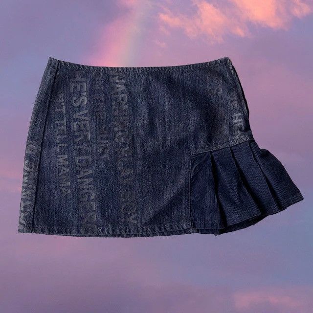 Japanese Brand × Vintage VINTAGE PRINTED PLAYBOY PLEATED MINI AVANT GARDE DENIM SKIRT Size 27" / US 4 / IT 40 - 3 Thumbnail