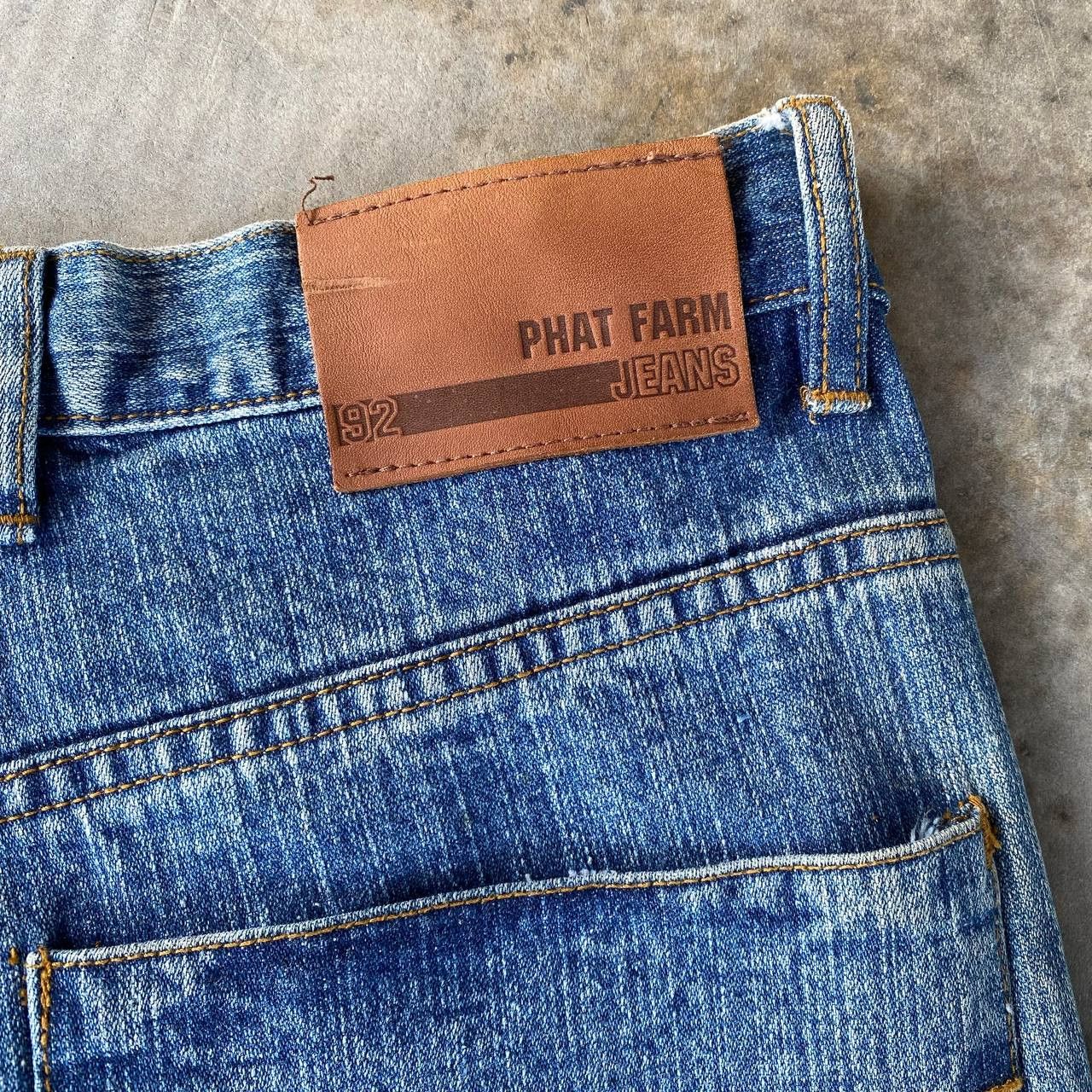 Phat Farm VINTAGE 1992 PHAT FARM LOOSE CLASSIC AMERICAN FLAVA PAINTED Size US 35 - 7 Thumbnail