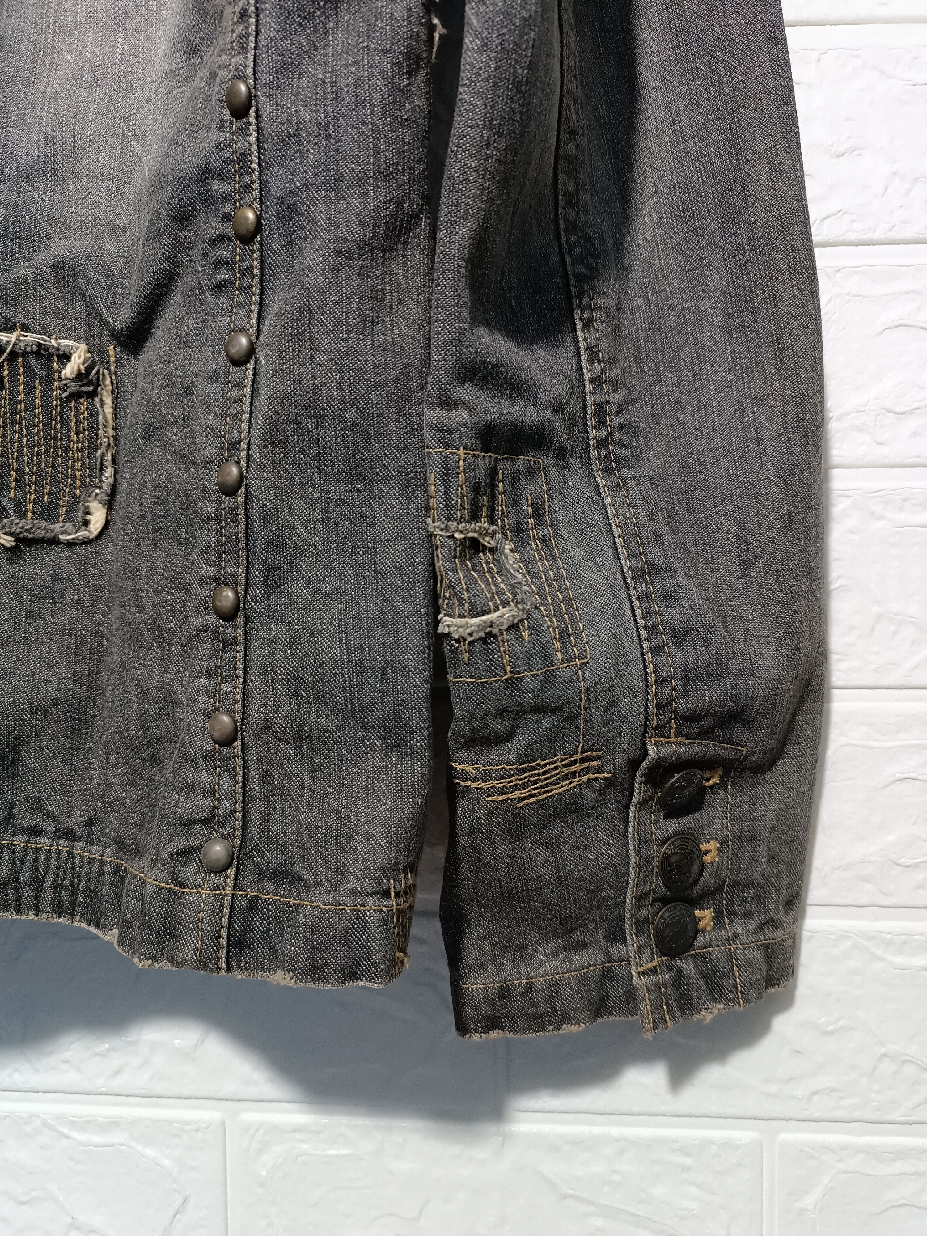 In The Attic In The Attic Distressed Mud Wash Studded Size US M / EU 48-50 / 2 - 6 Thumbnail