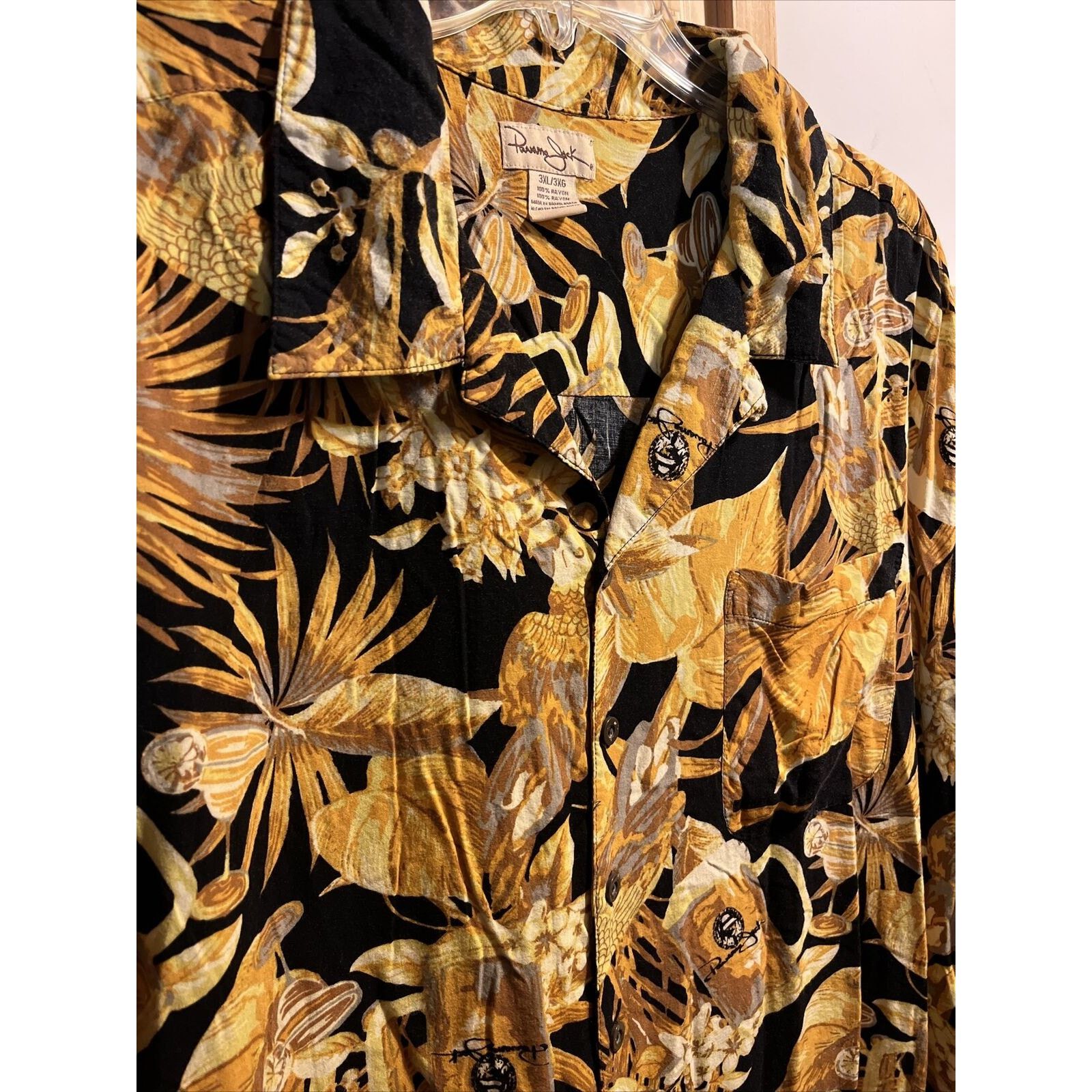 Panama Jack Panama Jack Men's 3XL Golden SS Button Rayon Hawaiian Shirt Size US XXL / EU 58 / 5 - 7 Thumbnail