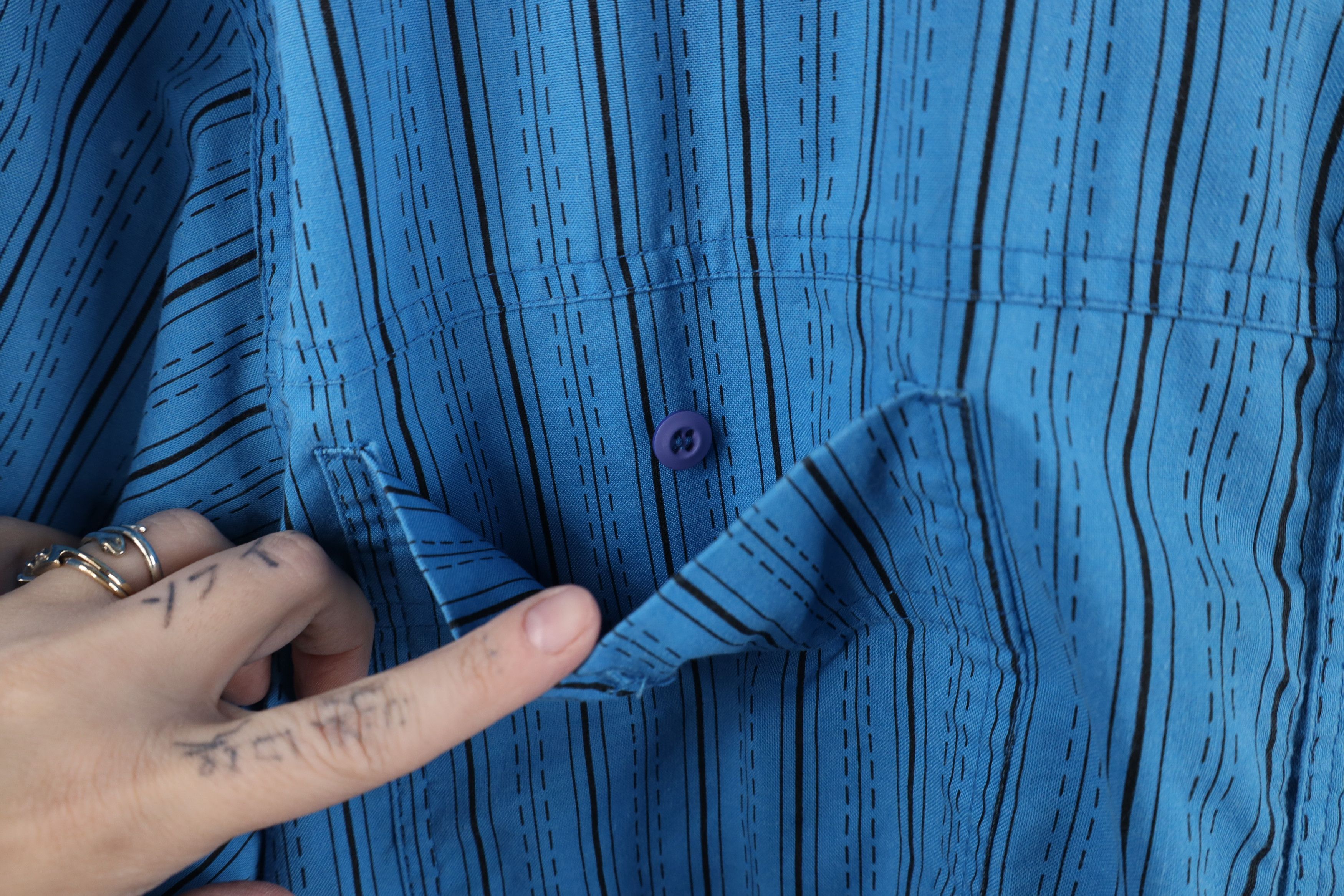 Vintage Vintage 90s Bugle Boy Fit Striped Short Sleeve Button Shirt Size US XL / EU 56 / 4 - 5 Thumbnail