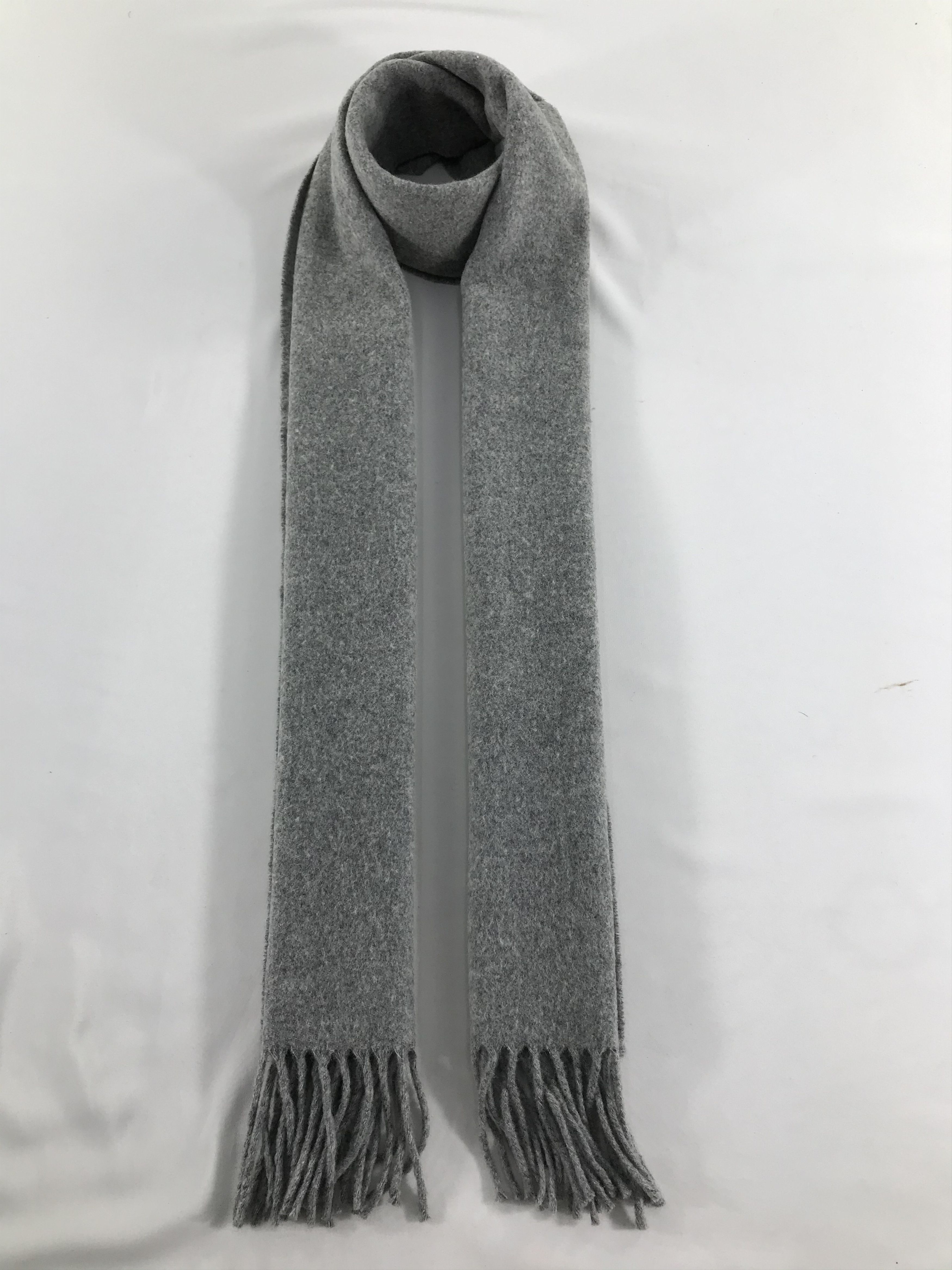 Hugo Boss Hugo Boss Wool Scarf Muffler V280 Size ONE SIZE - 1 Thumbnail