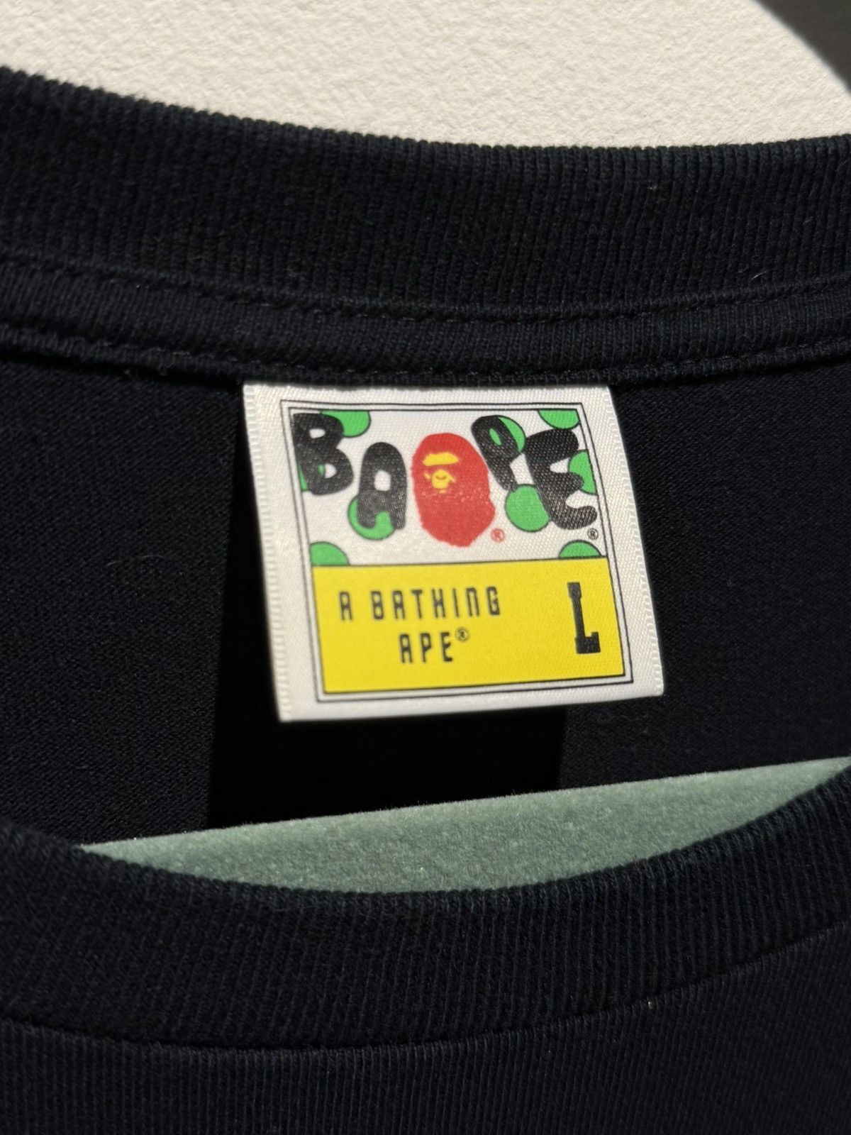 Bape Bape black college logo tee multicolor size L Size US L / EU 52-54 / 3 - 3 Thumbnail
