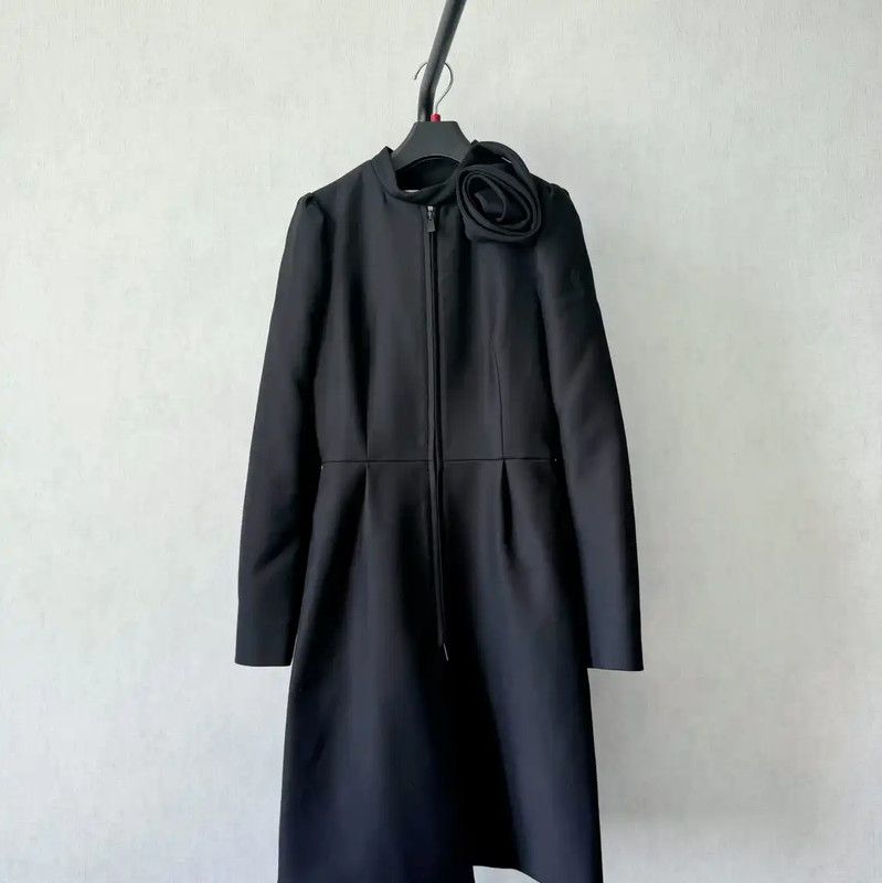 Valentino Valentino Women's Black Wool Mid-Length Coat 0089 Size S / US 4 / IT 40 - 1 Thumbnail