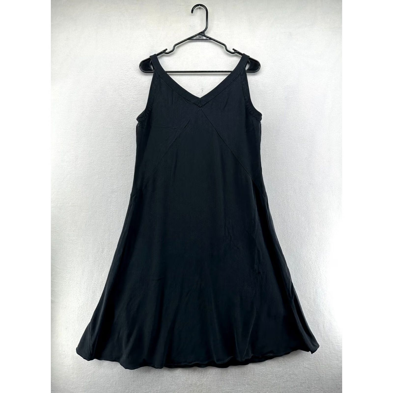 Eileen Fisher VINTAGE? No (excluded) Eileen Fisher A-Line Dress Black Women's M Silk Sleeveless V-Neck Pullover Size M / US 6-8 / IT 42-44 - 2 Thumbnail
