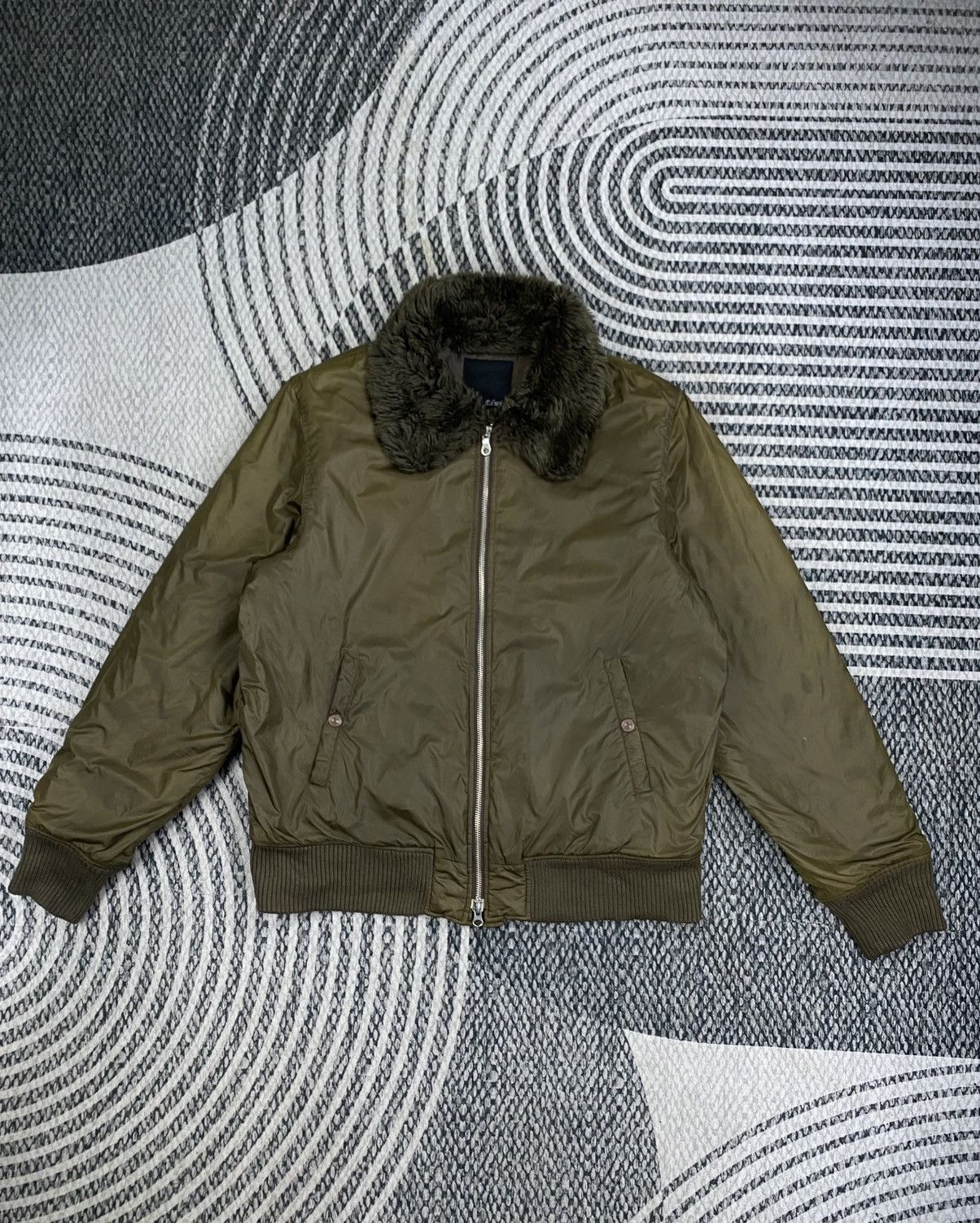 Edwin Vintage Edwin Olive Green Faux Fur Collar Bomber Jacket Size US L / EU 52-54 / 3 - 1 Thumbnail