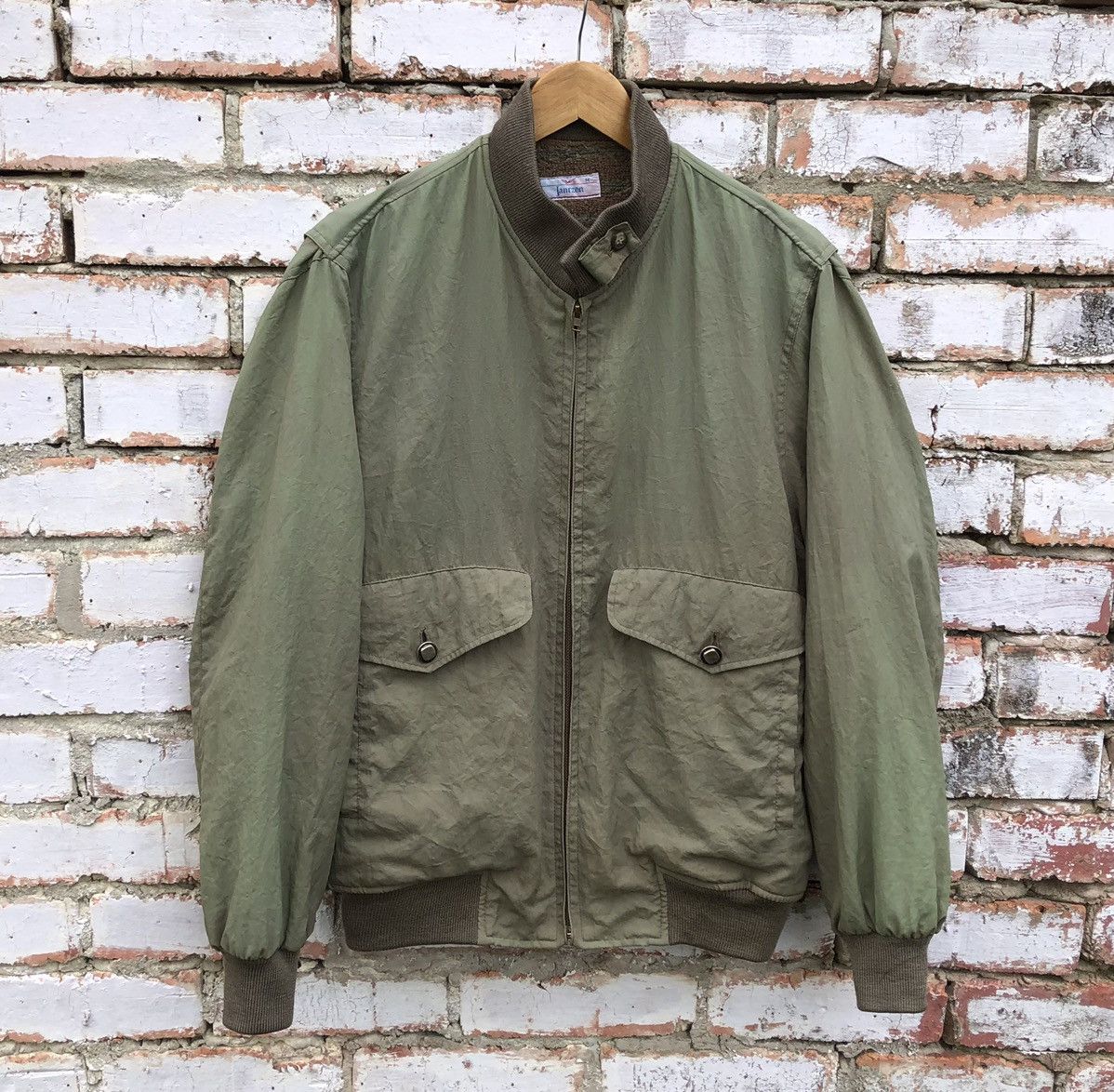 Jantzen Vintage Jantzen Sun Faded Bomber Jacket Size US M / EU 48-50 / 2 - 1 Thumbnail