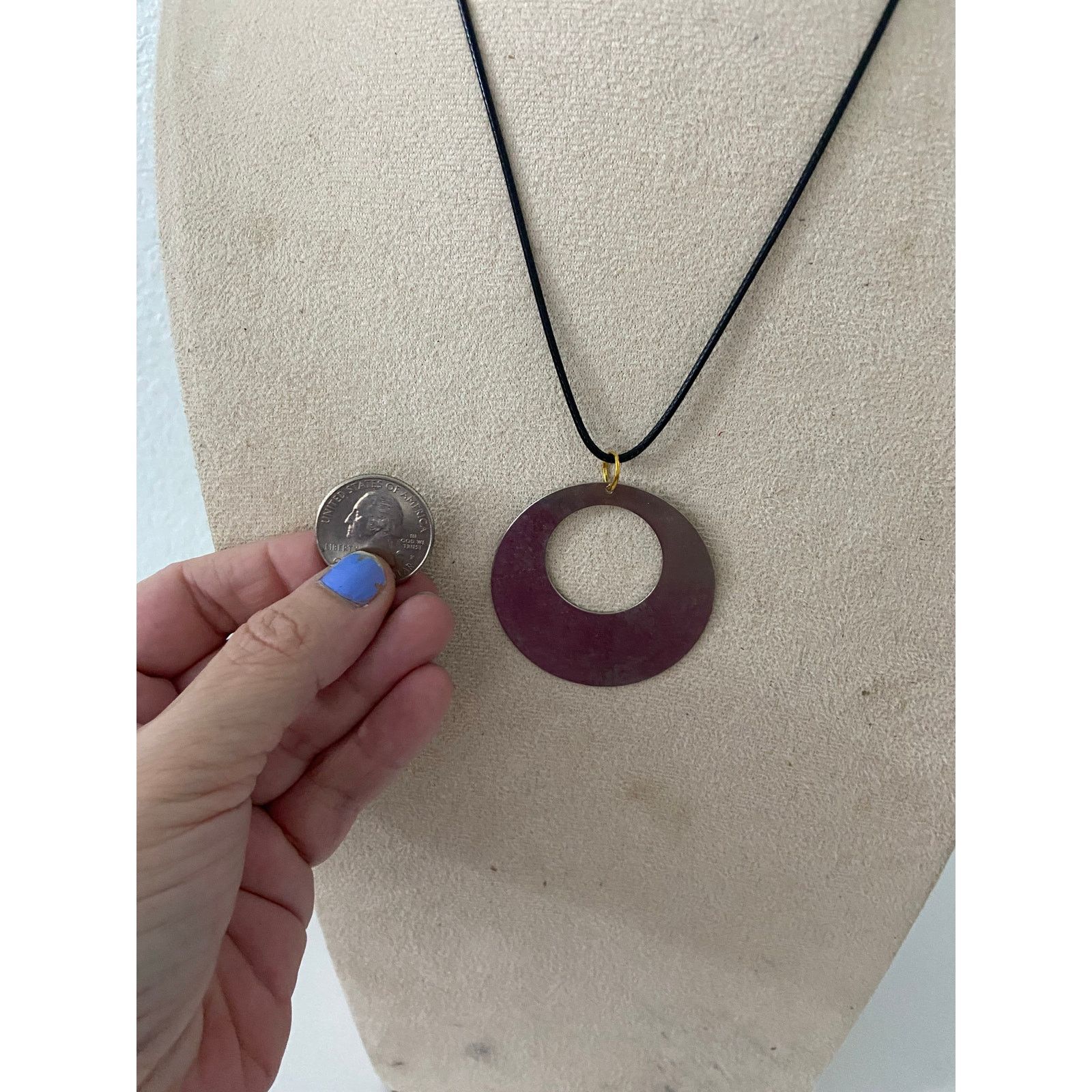 Handmade Round pendant necklace Size ONE SIZE - 4 Thumbnail