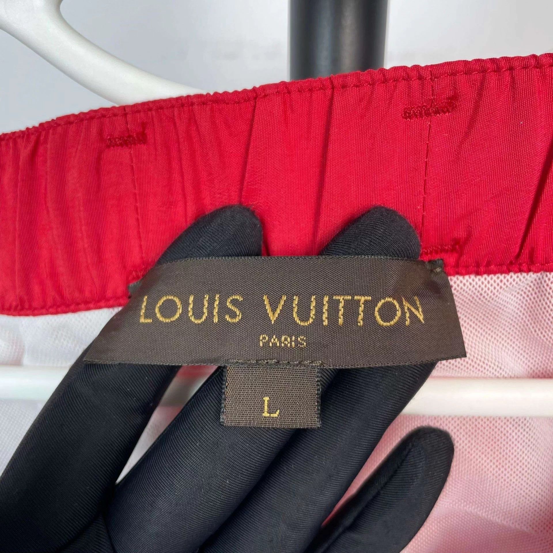 Louis Vuitton LV Red Men's Shorts Size US 34 / EU 50 - 3 Thumbnail
