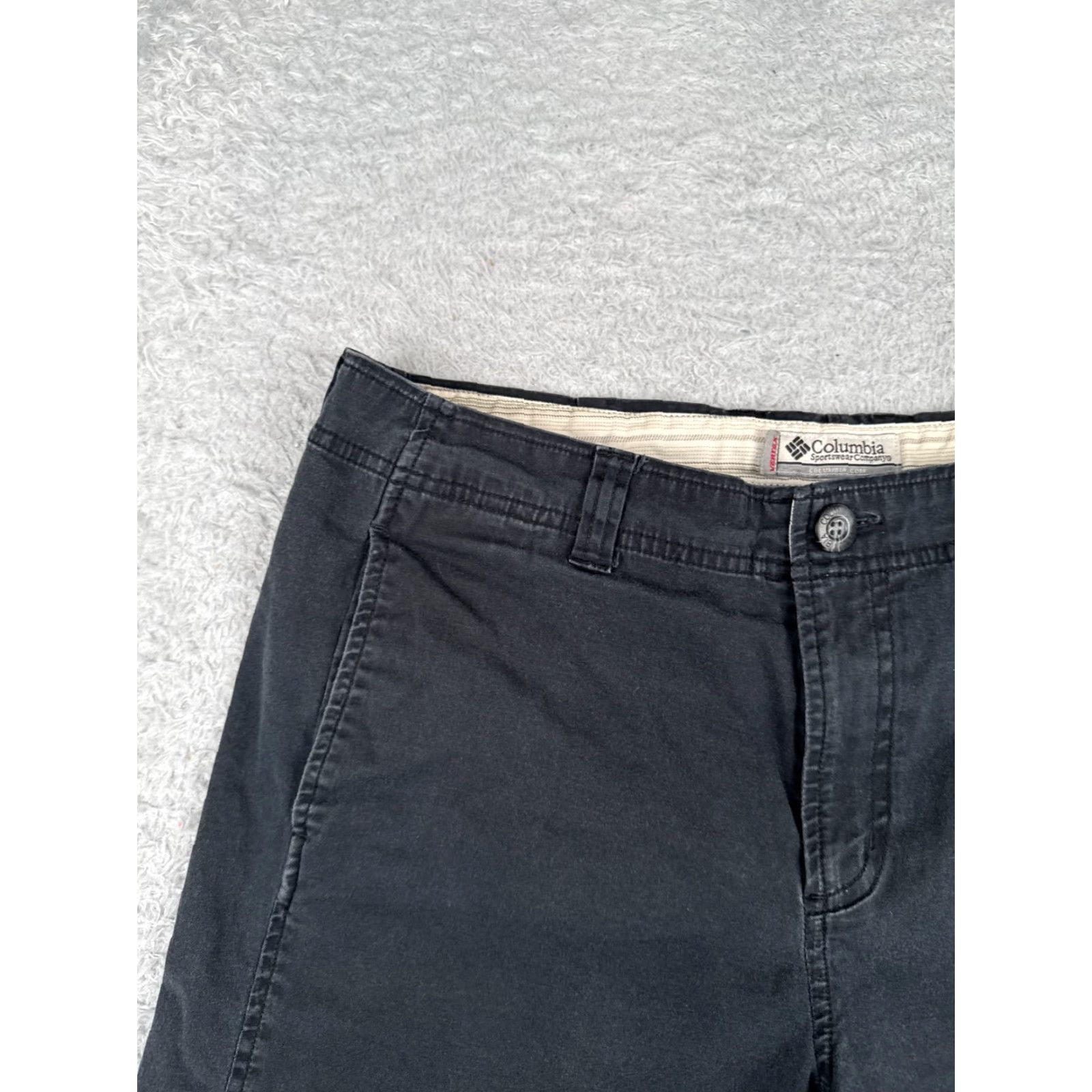Vintage Columbia Shorts Womens 12 Black Chino Cotton Blend Vertex Hiking Camping 32x5 Size 28" / US 6 / IT 42 - 4 Thumbnail