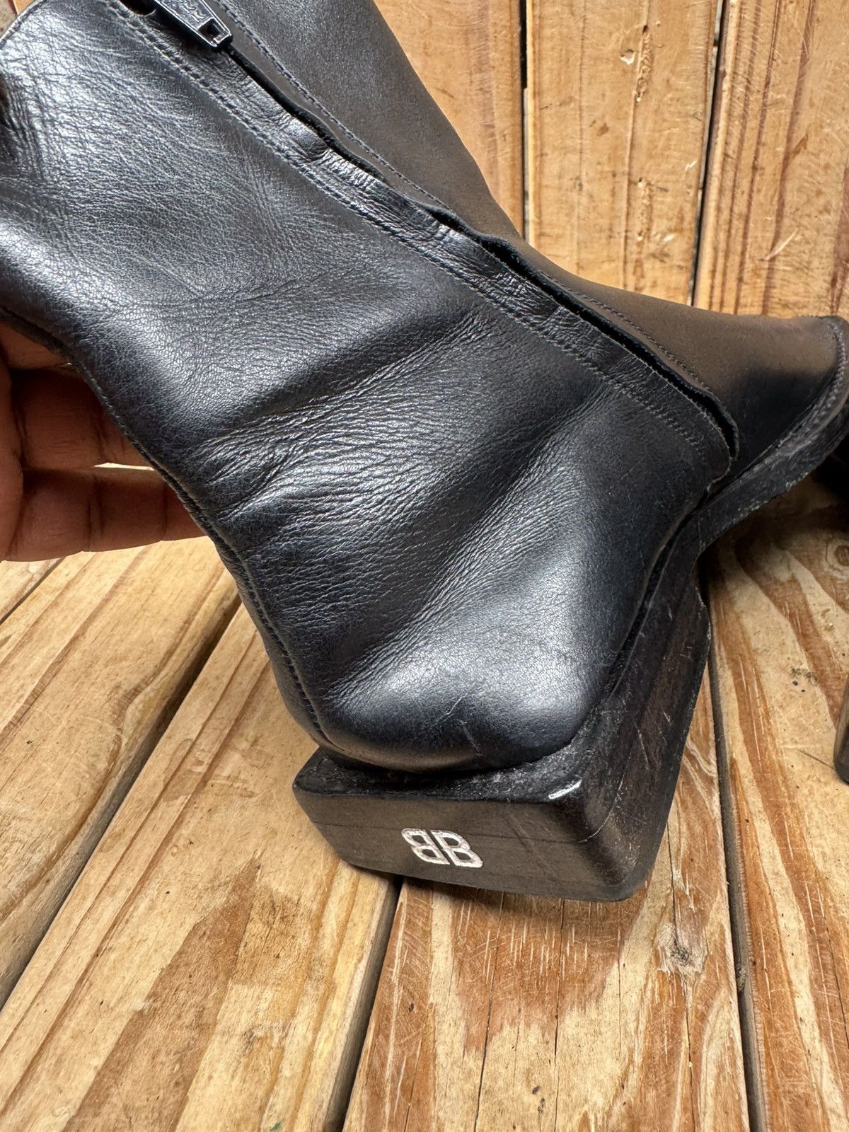 Balenciaga Balenciaga BB Back Rim Women’s black leather boots EUR 35 Size US 5 / IT 35 - 10 Thumbnail