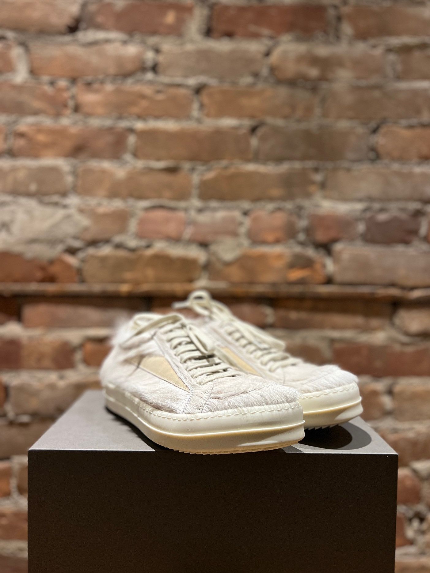 Rick Owens Rick Owens Vintage Sneaks “Milk” Pony Hair Size US 8 / EU 41 - 4 Thumbnail