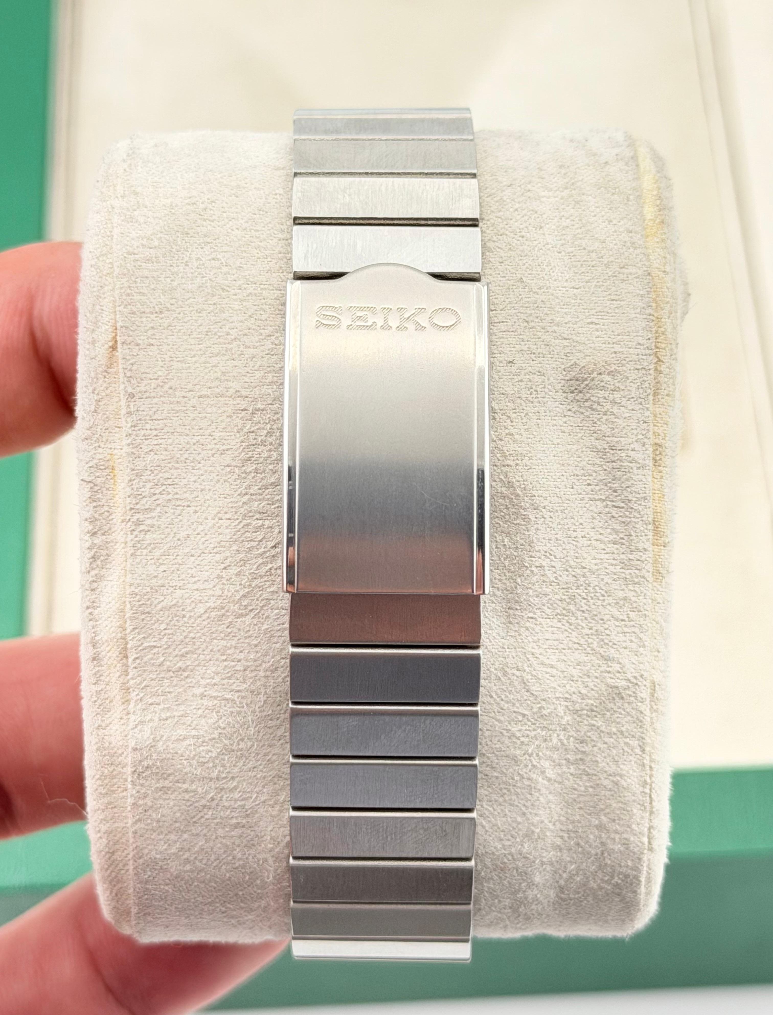 Seiko Vintage Seiko 5 7009 Men's Wrist Automatic Watch Size 36 - 7 Thumbnail