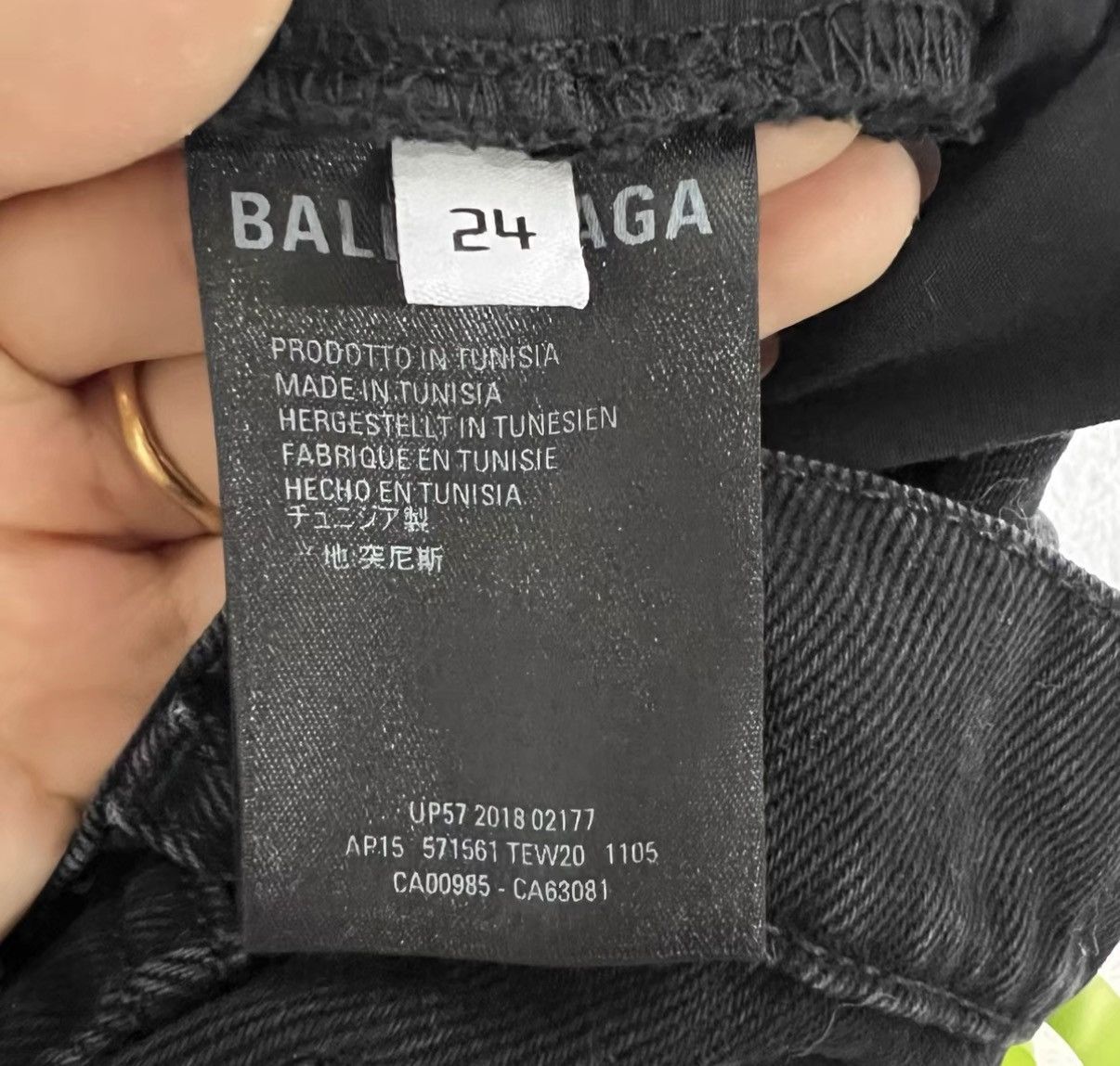 Balenciaga Balenciaga Black Washed Denim Jeans J41 Size 24" / US 00 / IT 34 - 4 Thumbnail