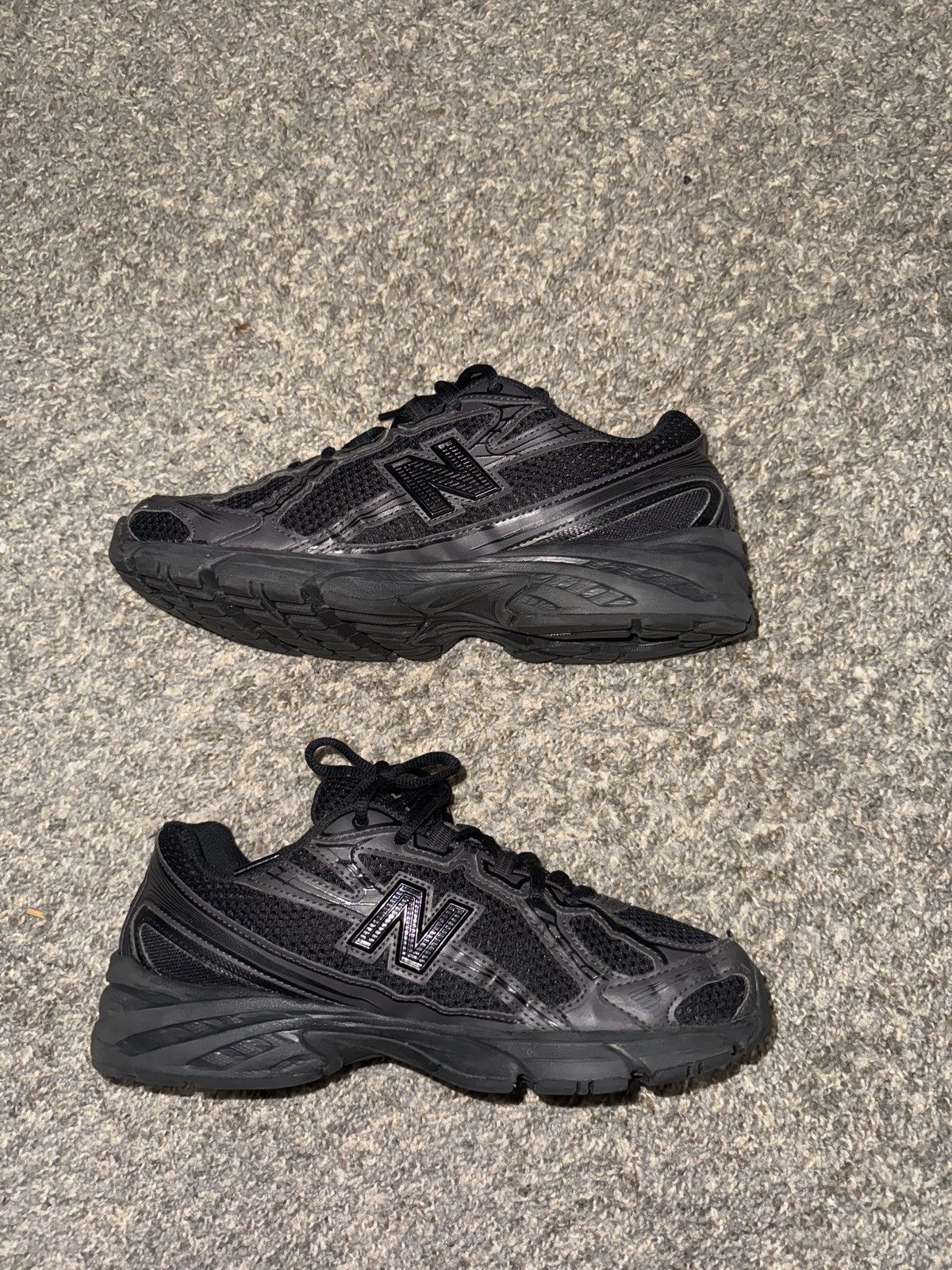 New Balance Men New Balance 740 Black Size 8.5 Size US 8.5 / EU 41-42 - 1 Thumbnail