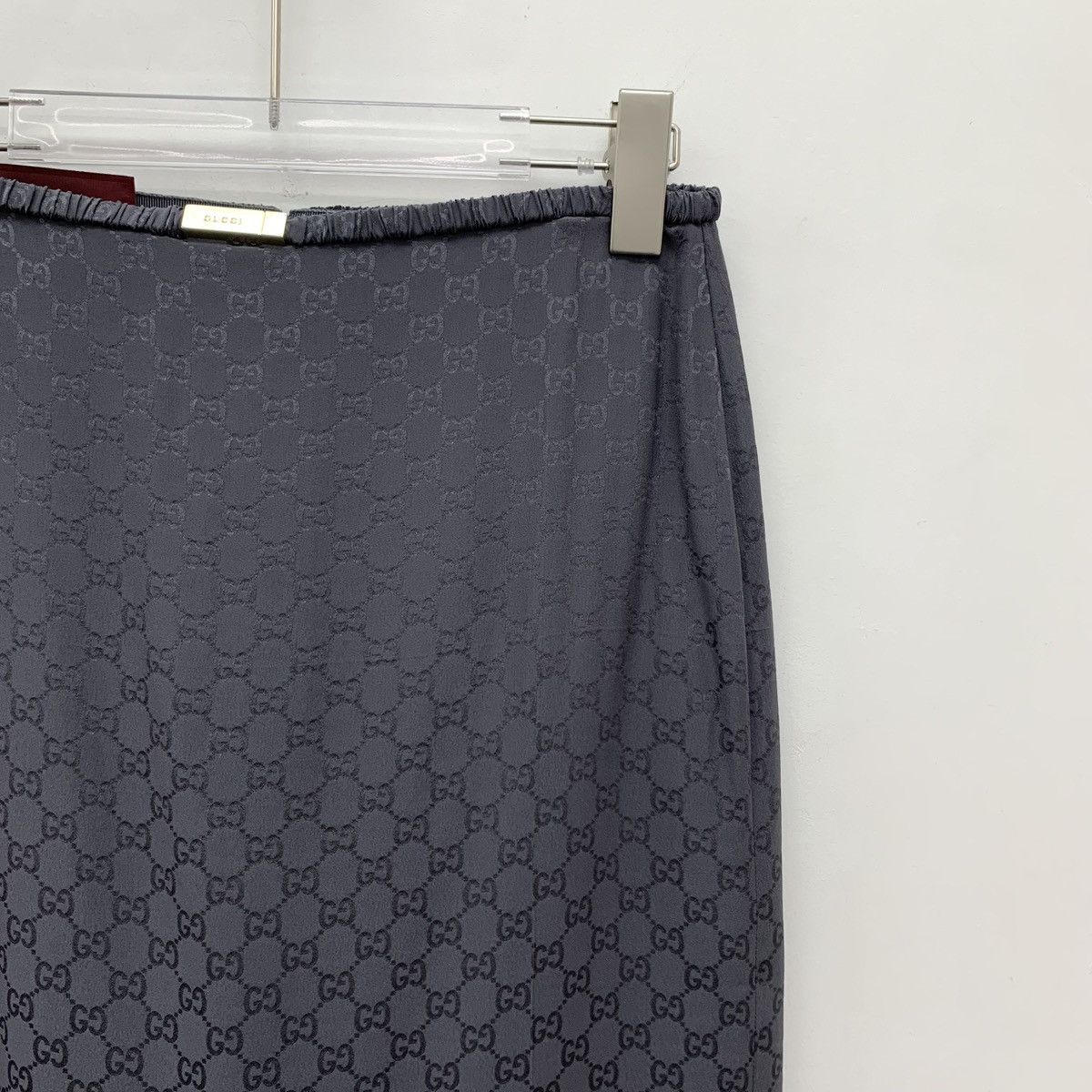 Gucci Gucci All-over Logo Jacquard Back Split Casual Skirt K26WX Size 26" / US 2 / IT 38 - 3 Thumbnail