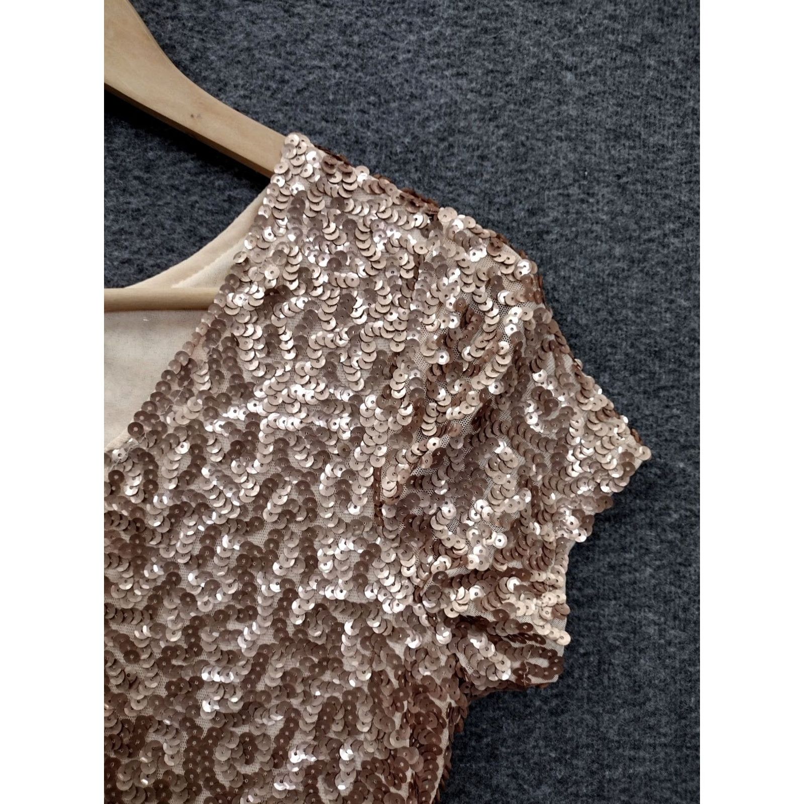 Vintage Pretty Guide Gold Sequin Mini Dress V-Neck Short Sleeve Party Formal Women S Dress Size 28" / US 6 / IT 42 - 7 Thumbnail