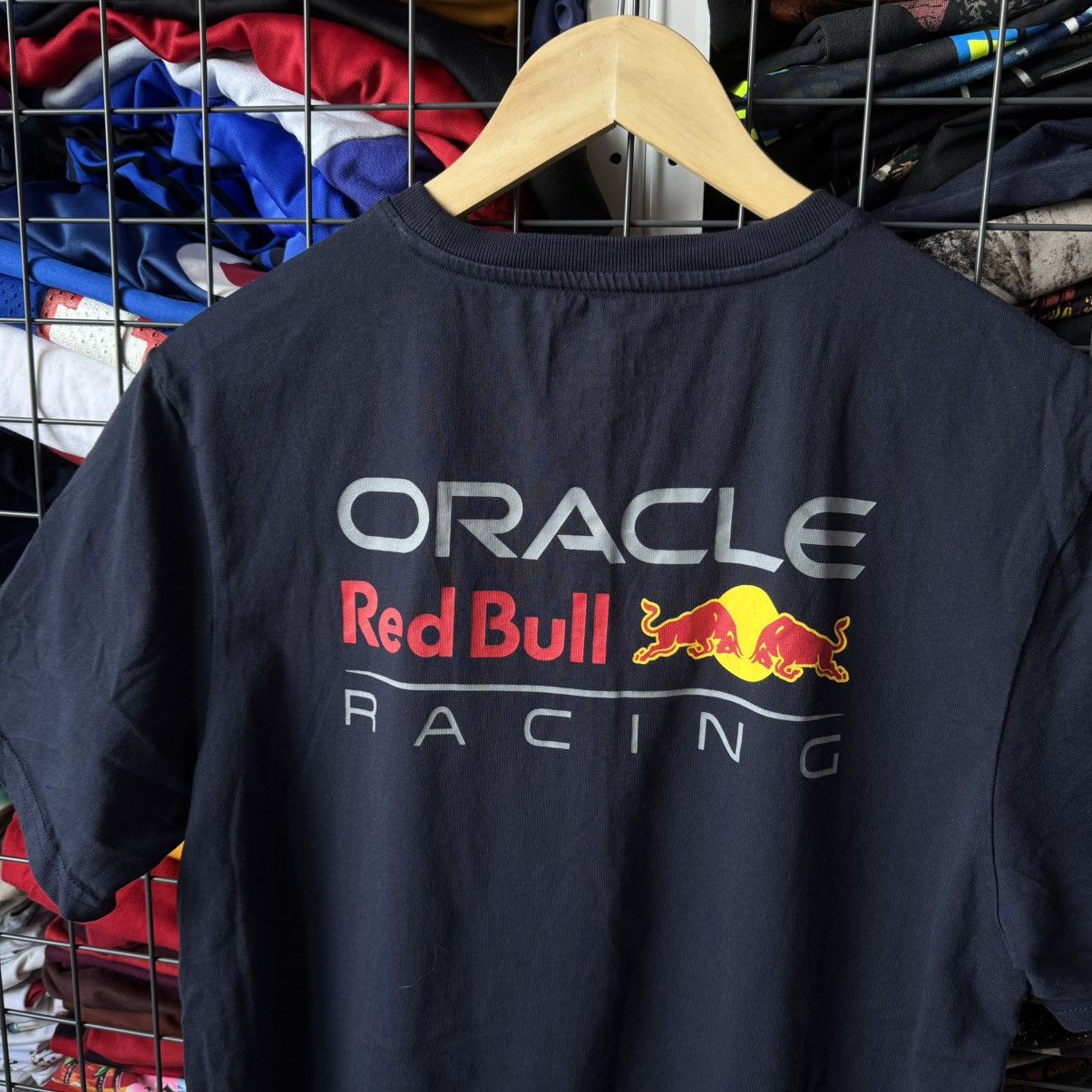 Red Bull Red Bull Oracle F-1 Racing Castore T-shirt Size US XL / EU 56 / 4 - 6 Thumbnail