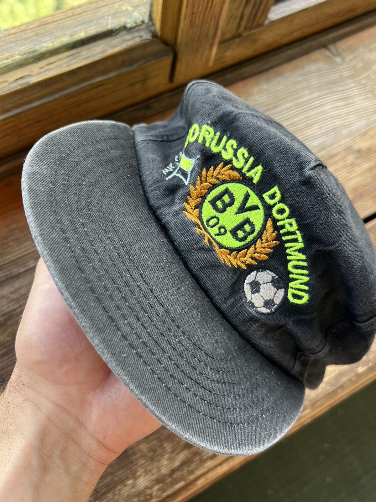 Nutmeg Vintage Borussia Dortmund Cap BVB Nutmeg Snapback Size ONE SIZE - 5 Thumbnail