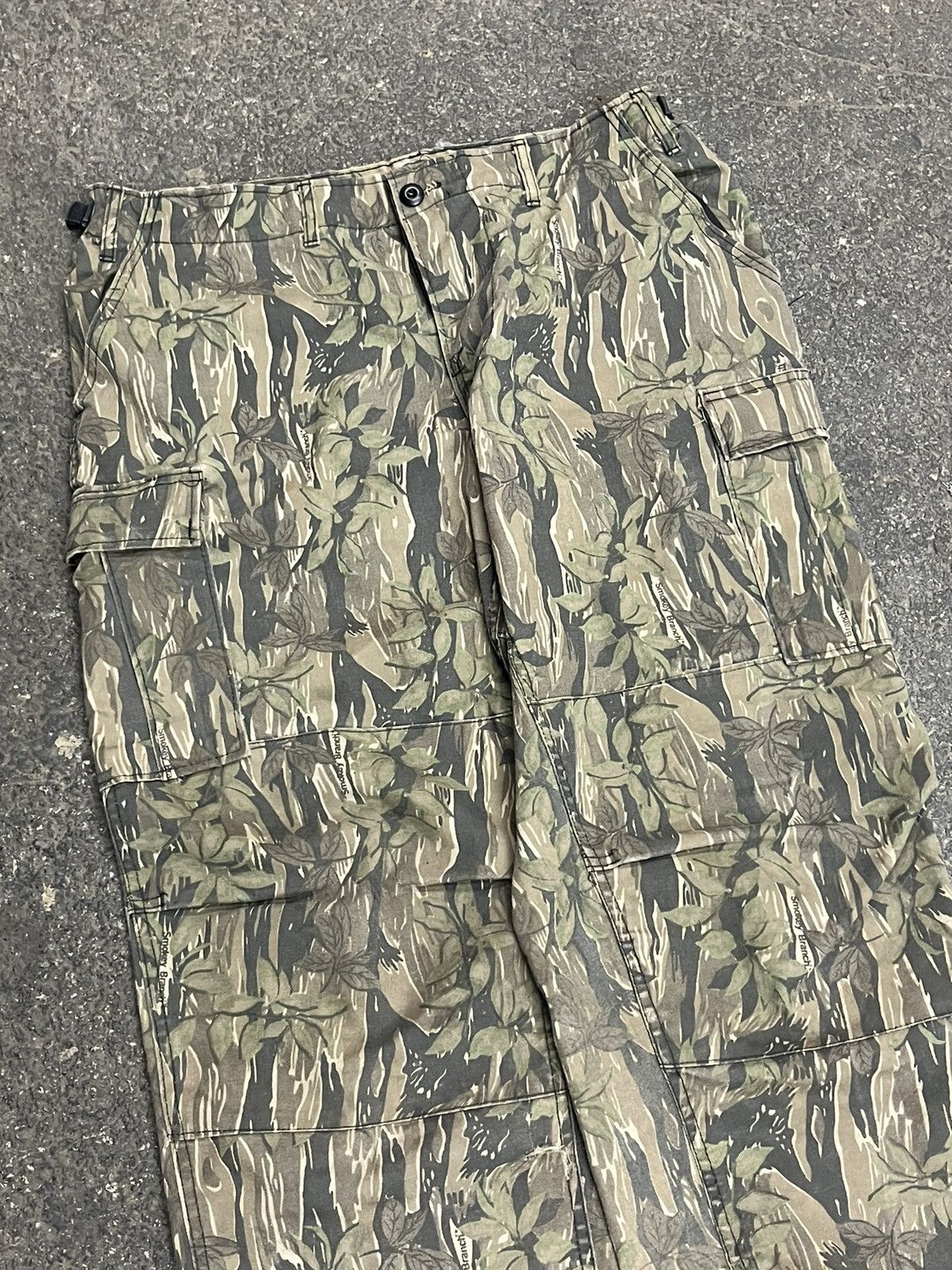 Realtree × Vintage Realtree camo baggy fit cargo pants streetwear hype skater Size US 36 / EU 52 - 3 Thumbnail