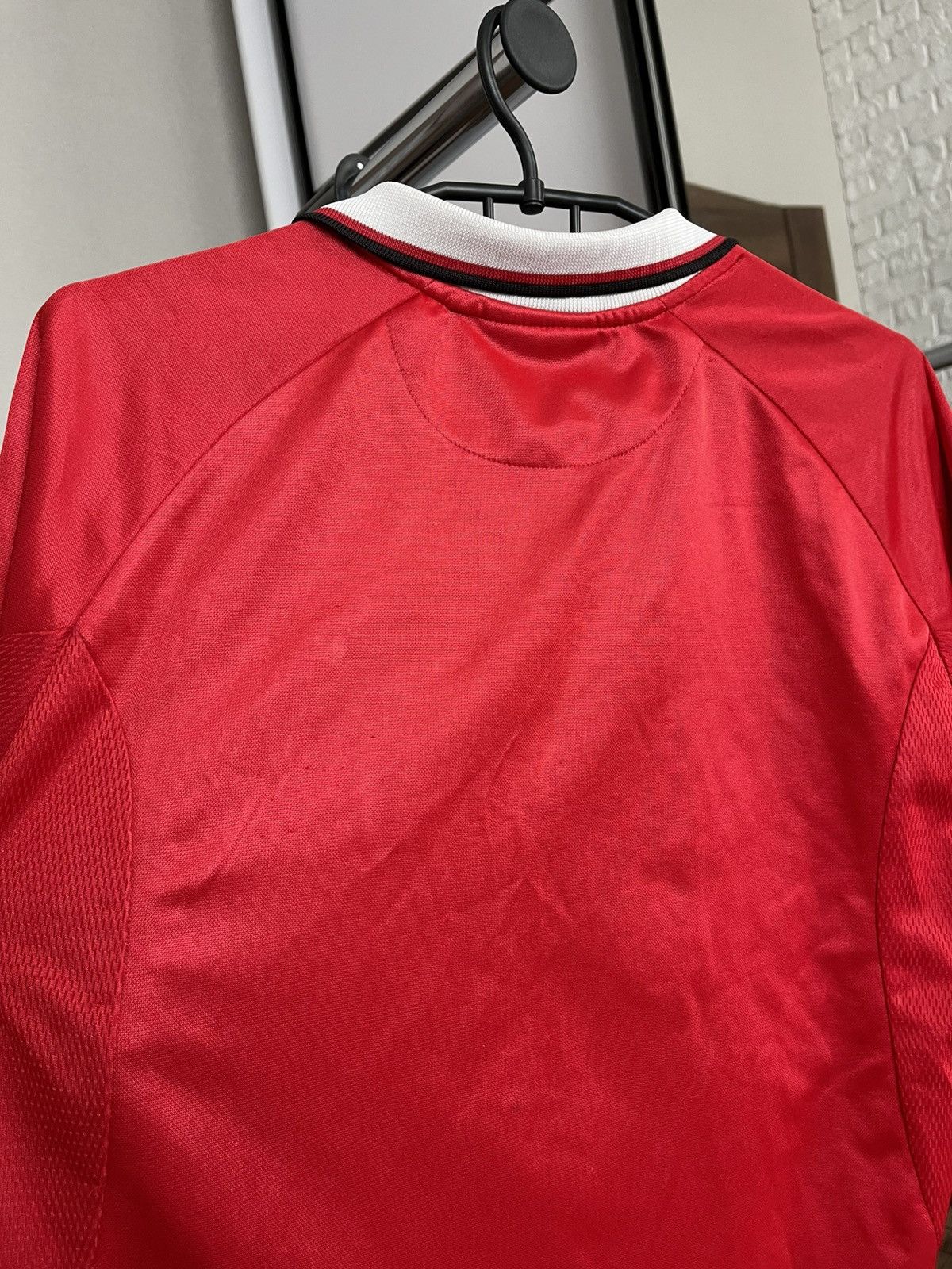 Umbro 1999/2000 Umbro Manchester United Vintage Soccer Jersey Tee Size US S / EU 44-46 / 1 - 17 Thumbnail