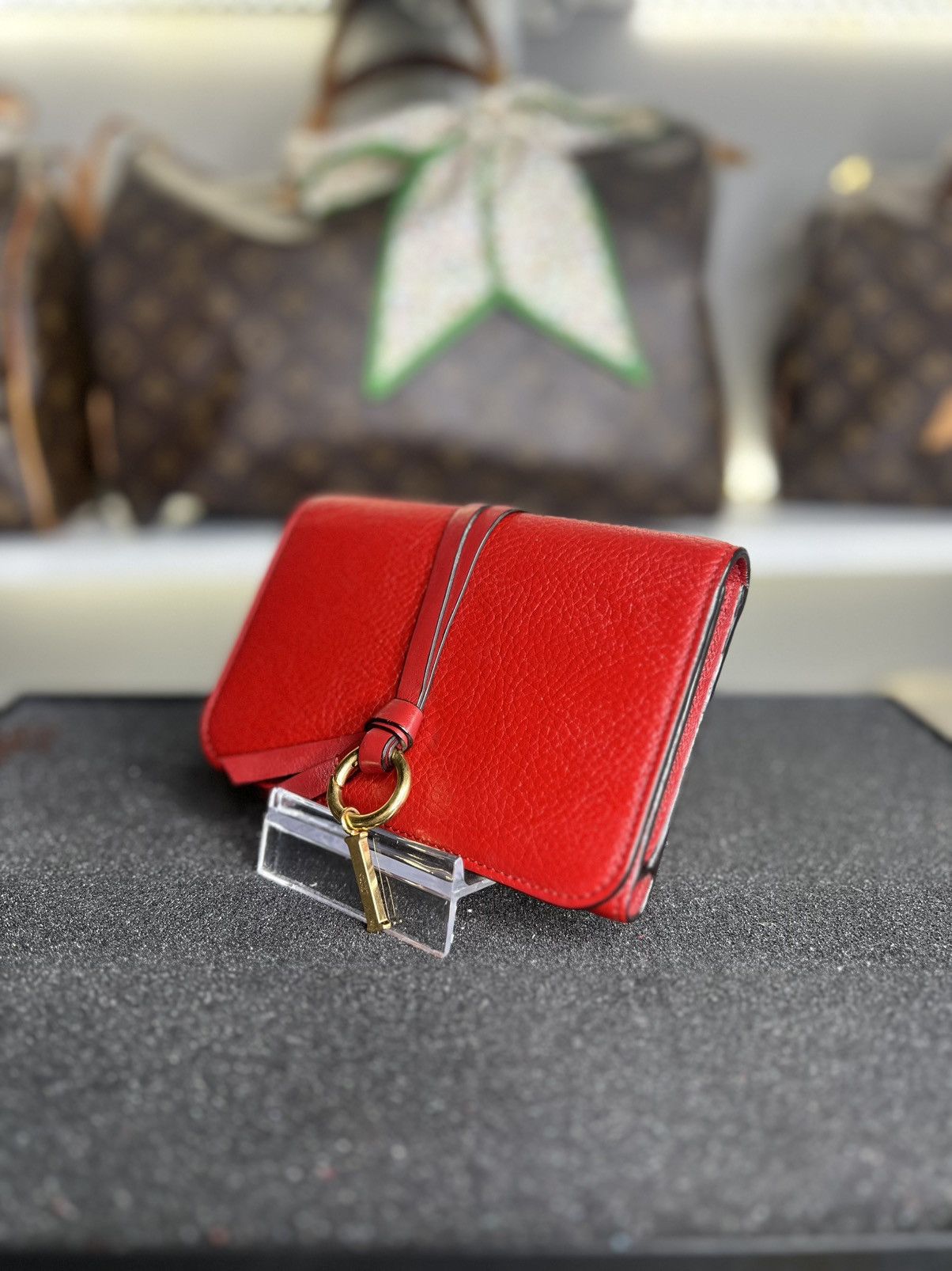 Chloe CHLOE Vintage Calfskin Alphabet Compact Size ONE SIZE - 3 Thumbnail