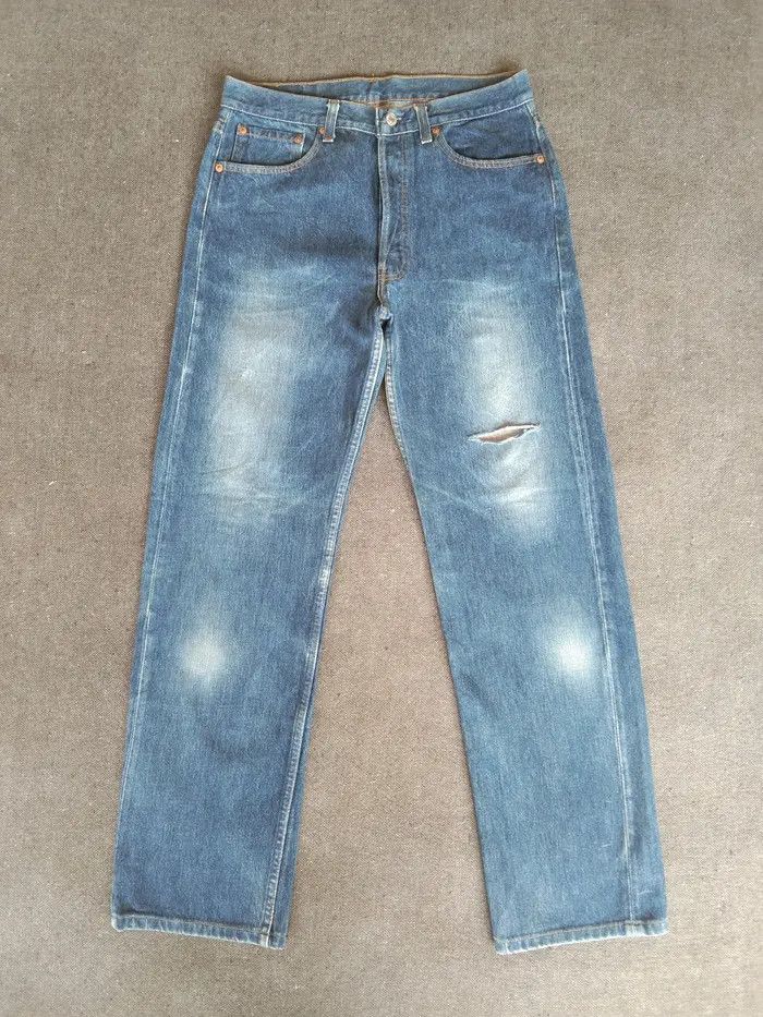 80s Vintage Levis 501 Made In USA Distressed Jeans 31x30