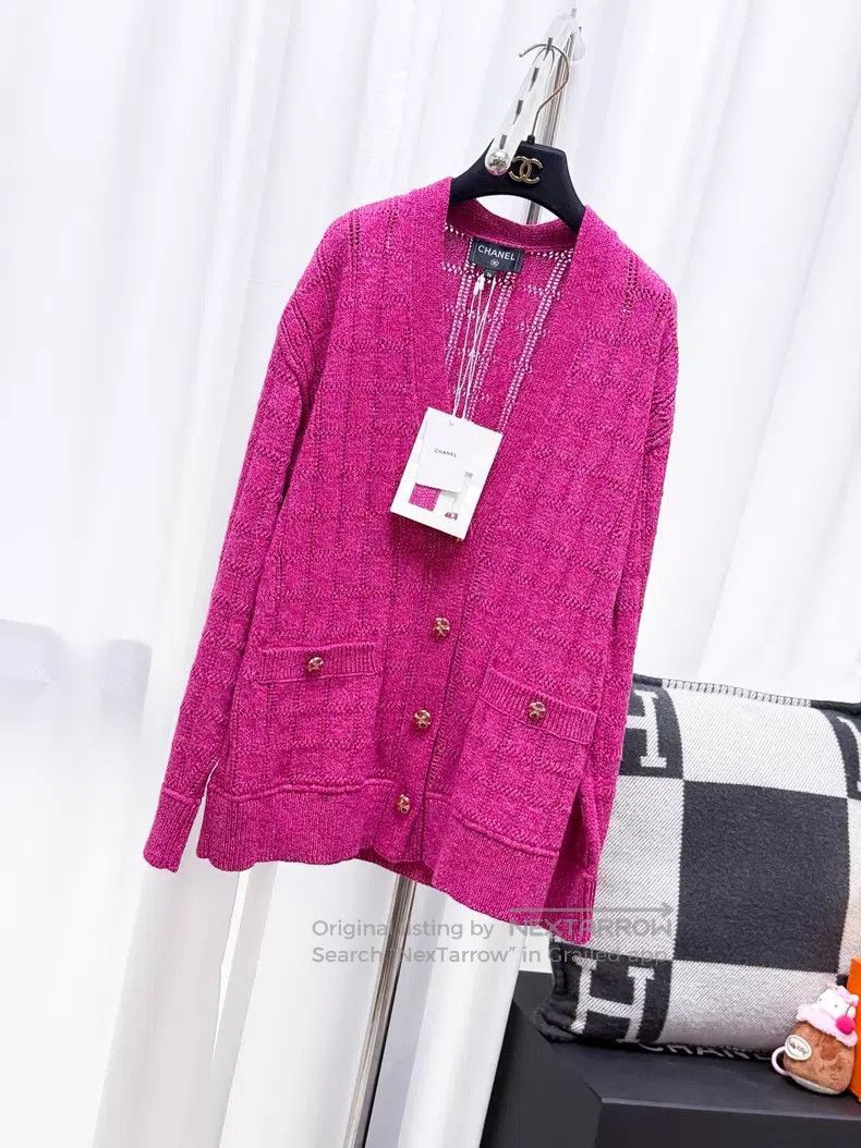 Chanel Chanel Knitted waffle long-sleeved cardigan jacket Size XS / US 0-2 / IT 36-38 - 1 Thumbnail