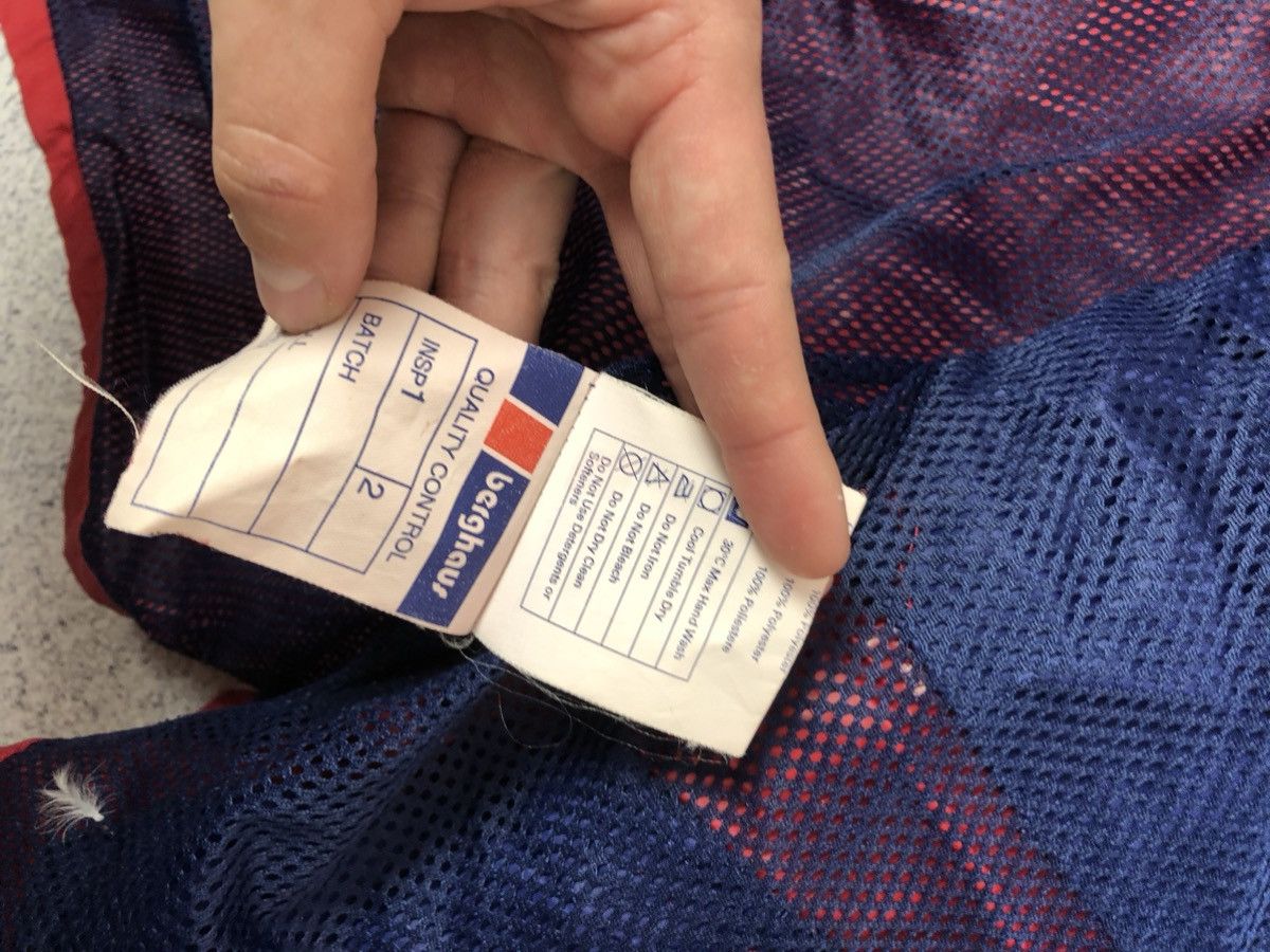 Berghaus × Vintage Women’s jacket Berghaus outdoor life size 14 vintage y2k Size XL / US 12-14 / IT 48-50 - 7 Thumbnail