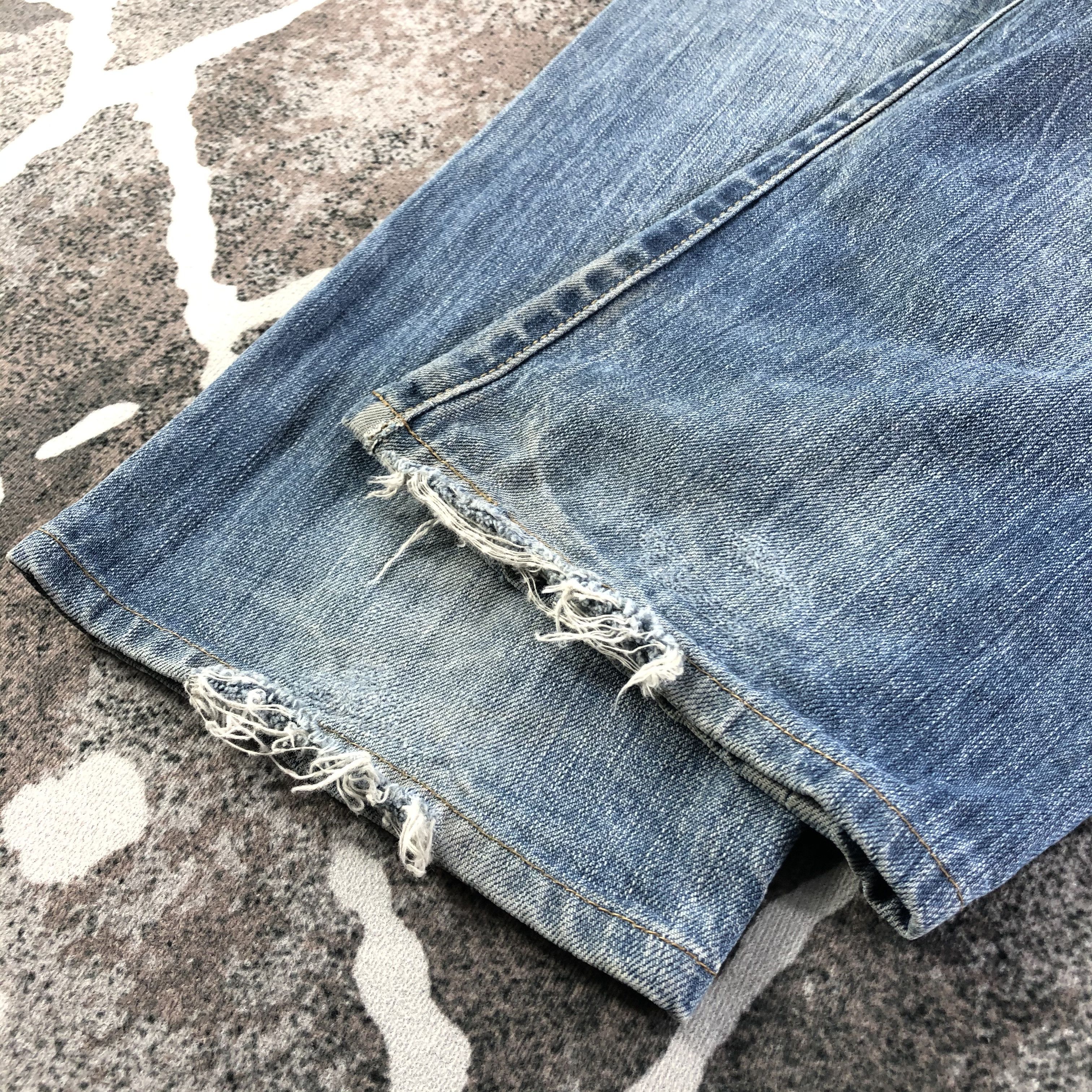 Levi's Vintage Levis 501 Jeans Distressed Denim KJ2727 Size US 30 / EU 46 - 6 Thumbnail