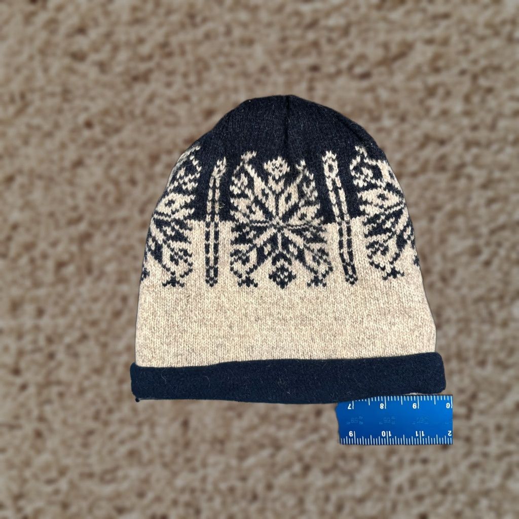 Vintage Berkshire Fashions Beanie Adult One Size Blue Ivory Fair Isle Knit Wool Blend Hat Unisex Adults Winter Christmas Ski Men Women Size ONE SIZE - 1 Thumbnail