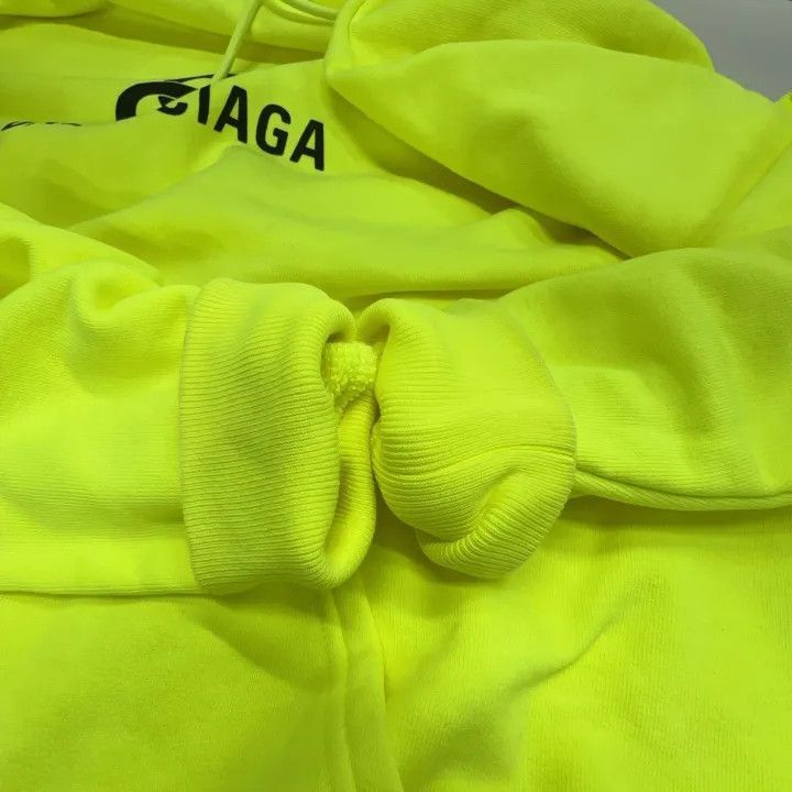 Balenciaga Balenciaga Balenciaga Neon Yellow BB Logo Hoodie -2507 Size US L / EU 52-54 / 3 - 8 Thumbnail