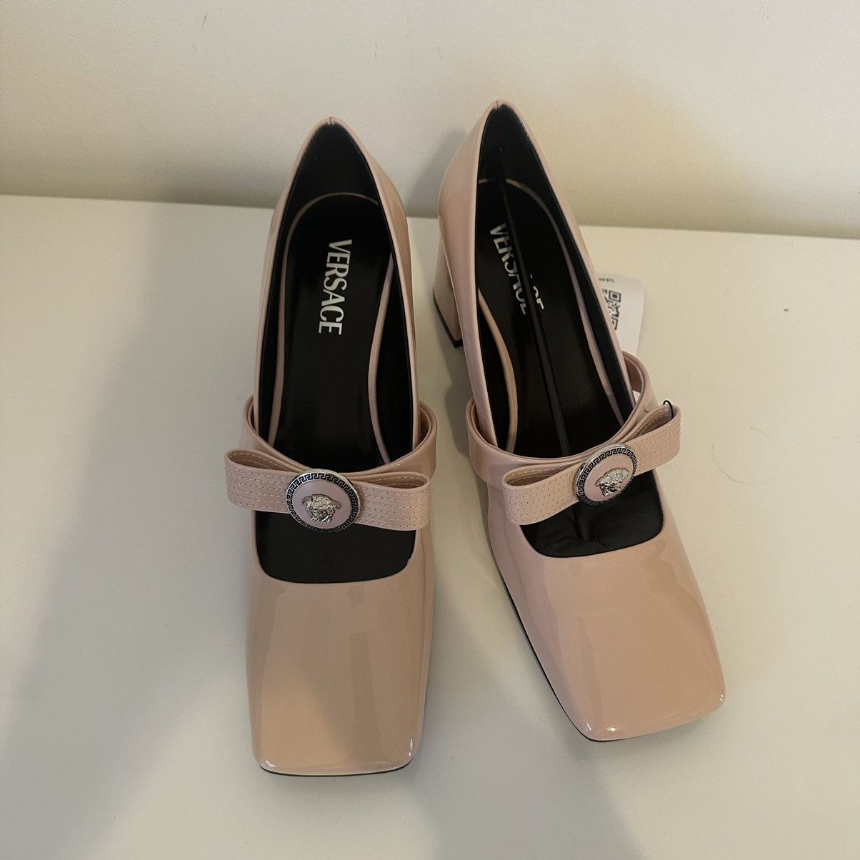 Versace VERSACE Bow-Embellished Mary-Jane Leather Pumps Size US 10 / IT 40 - 9 Thumbnail