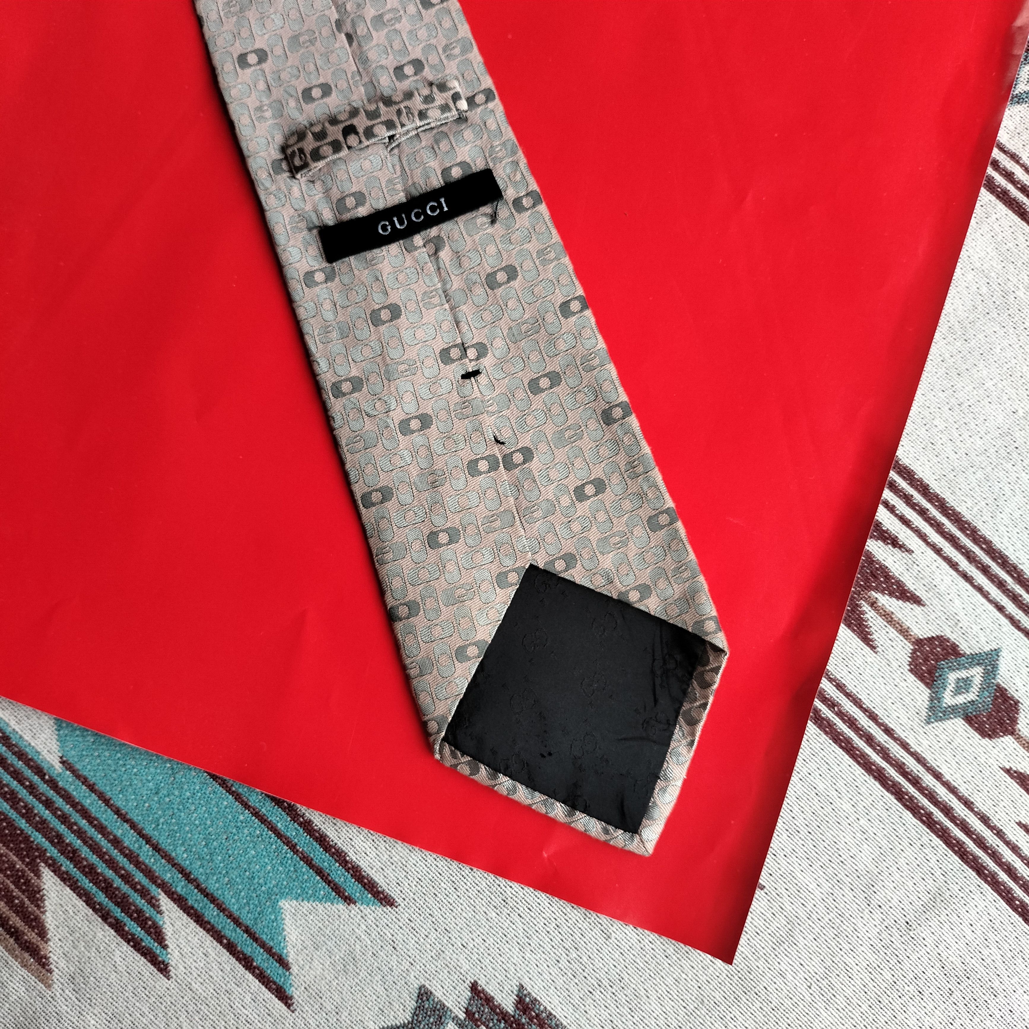 Gucci Early 2000 Gucci tom ford era font tie Size ONE SIZE - 7 Thumbnail